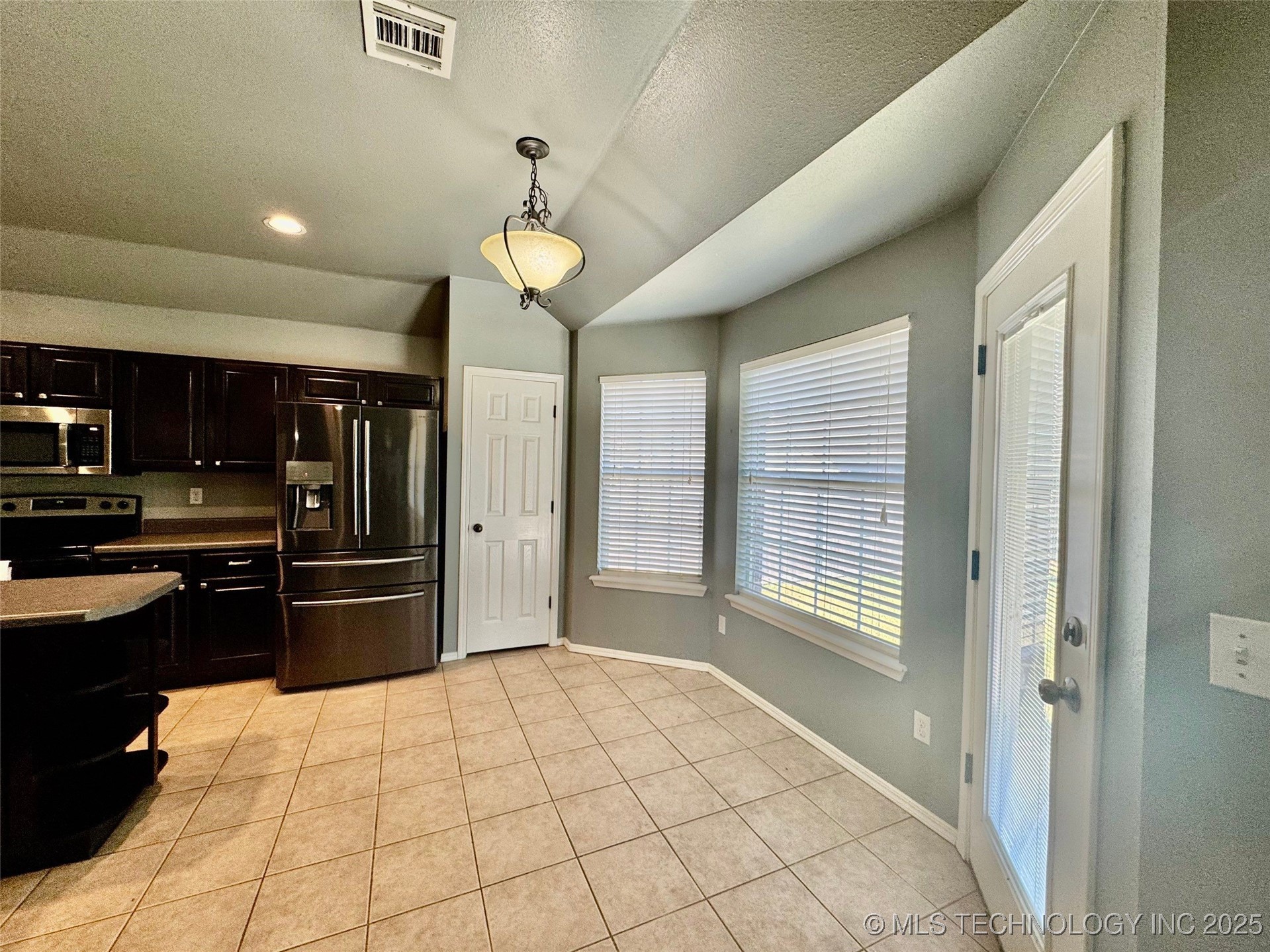 4425 S 199th East Avenue Property Photo 18