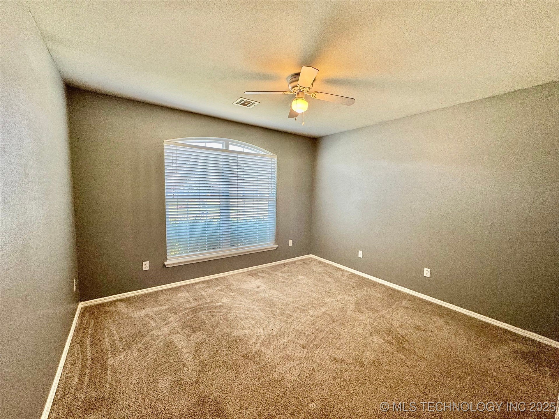 4425 S 199th East Avenue Property Photo 41