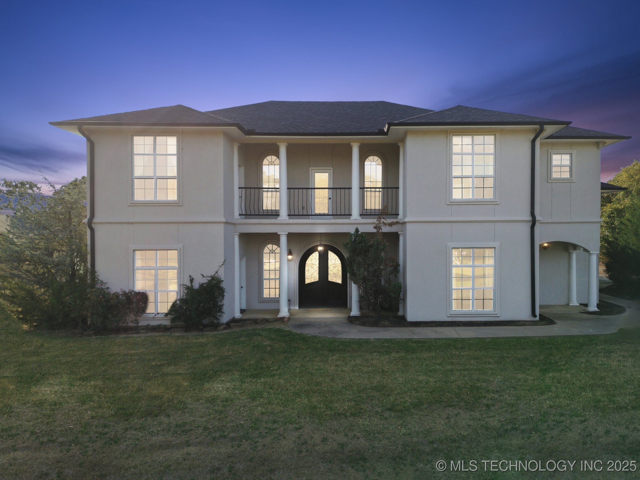 604 Cedar Ridge Road Property Photo 1