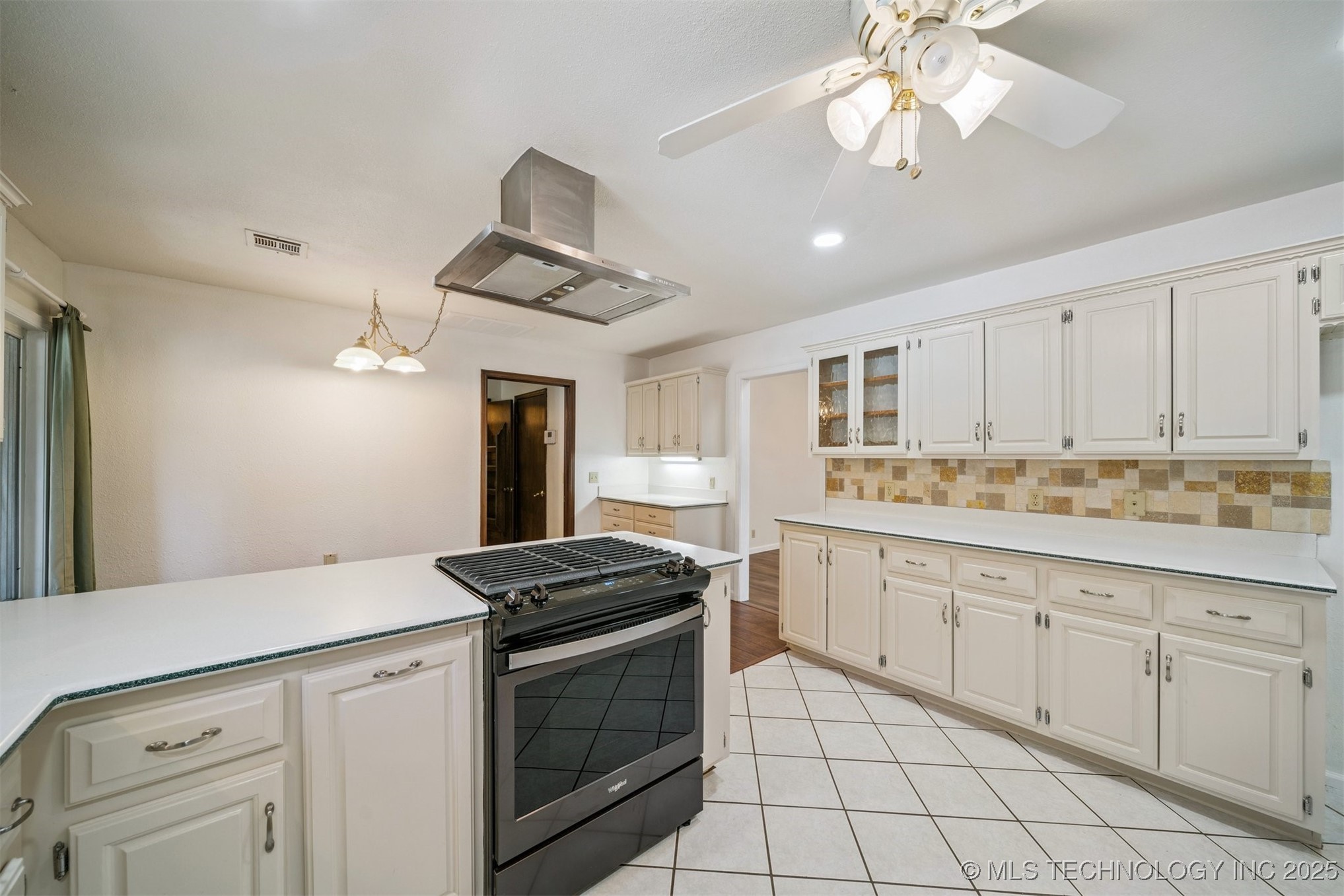 21780 E 66th Circle S Property Photo 16