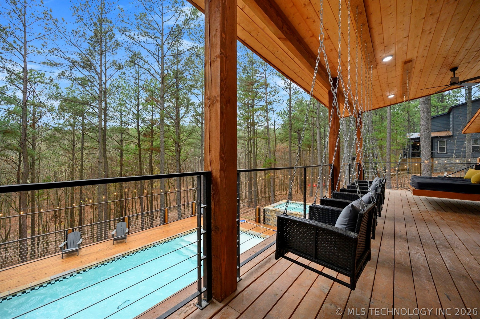 2057 Pine Hills Property Photo 3