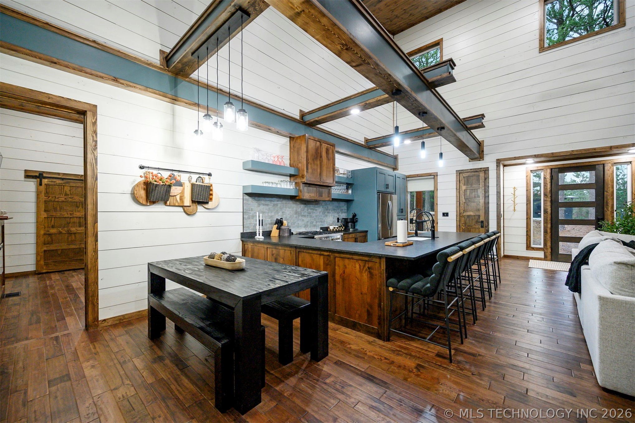 2057 Pine Hills Property Photo 15