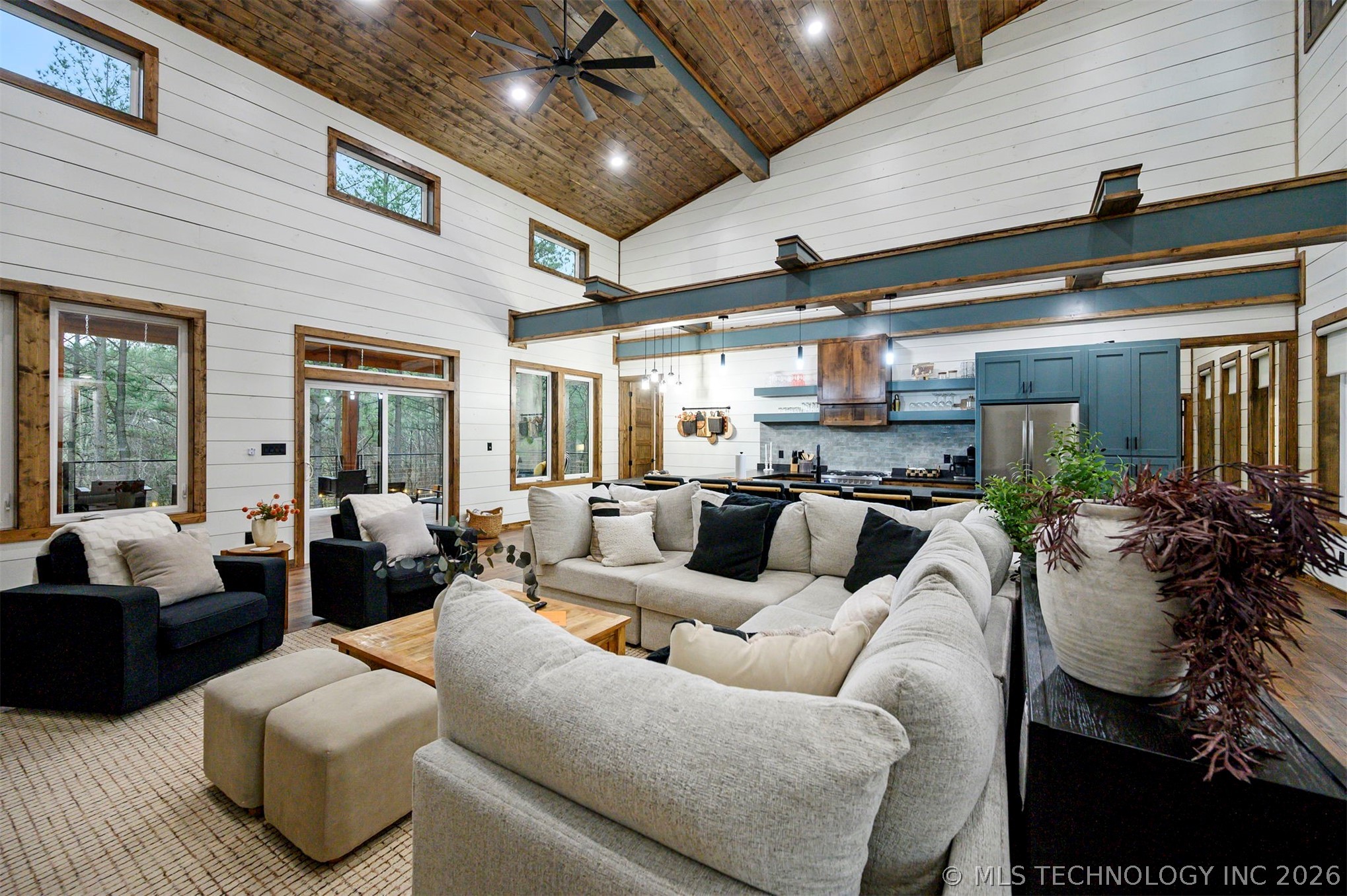 2057 Pine Hills Property Photo 21