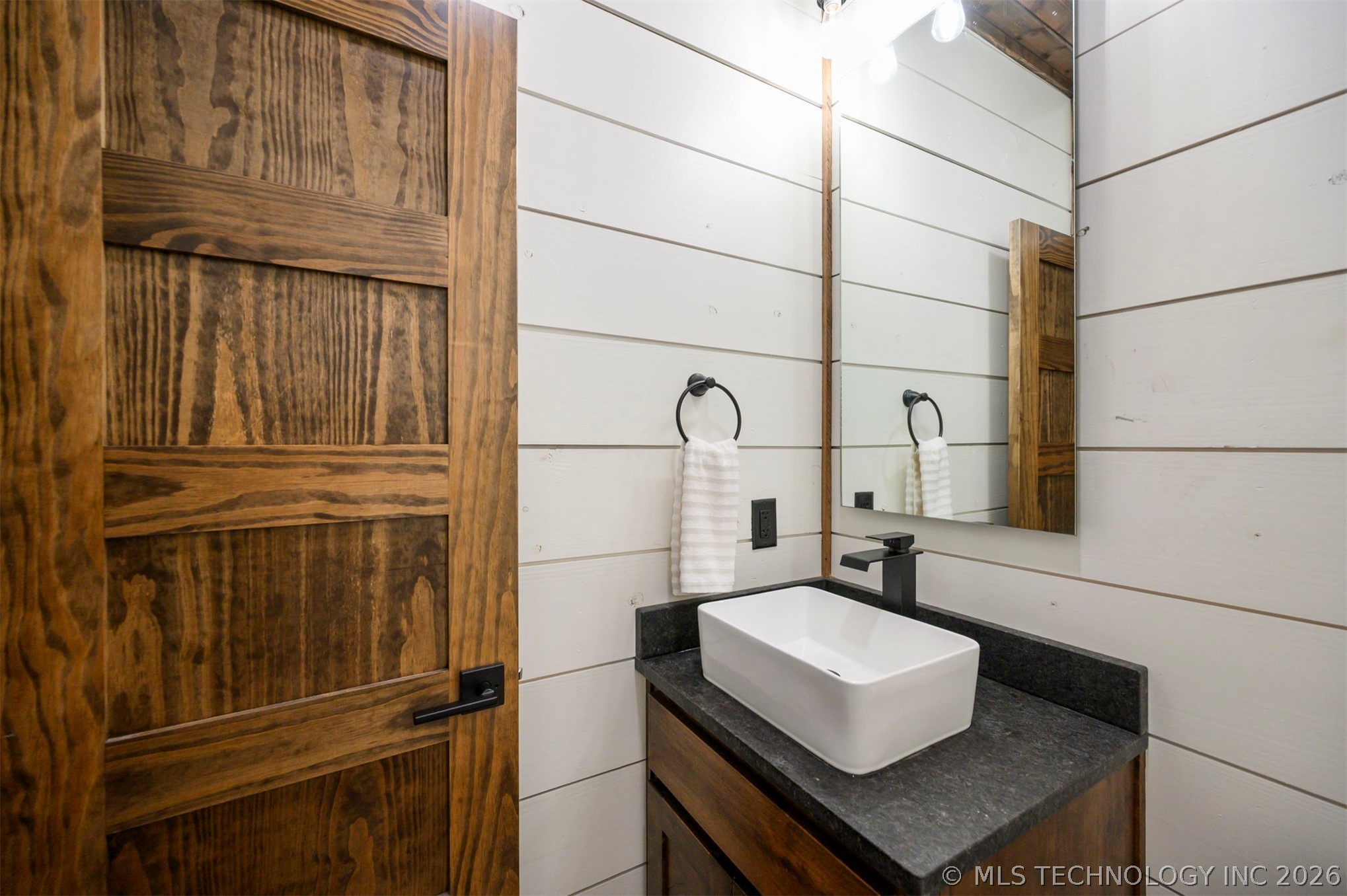 2057 Pine Hills Property Photo 24