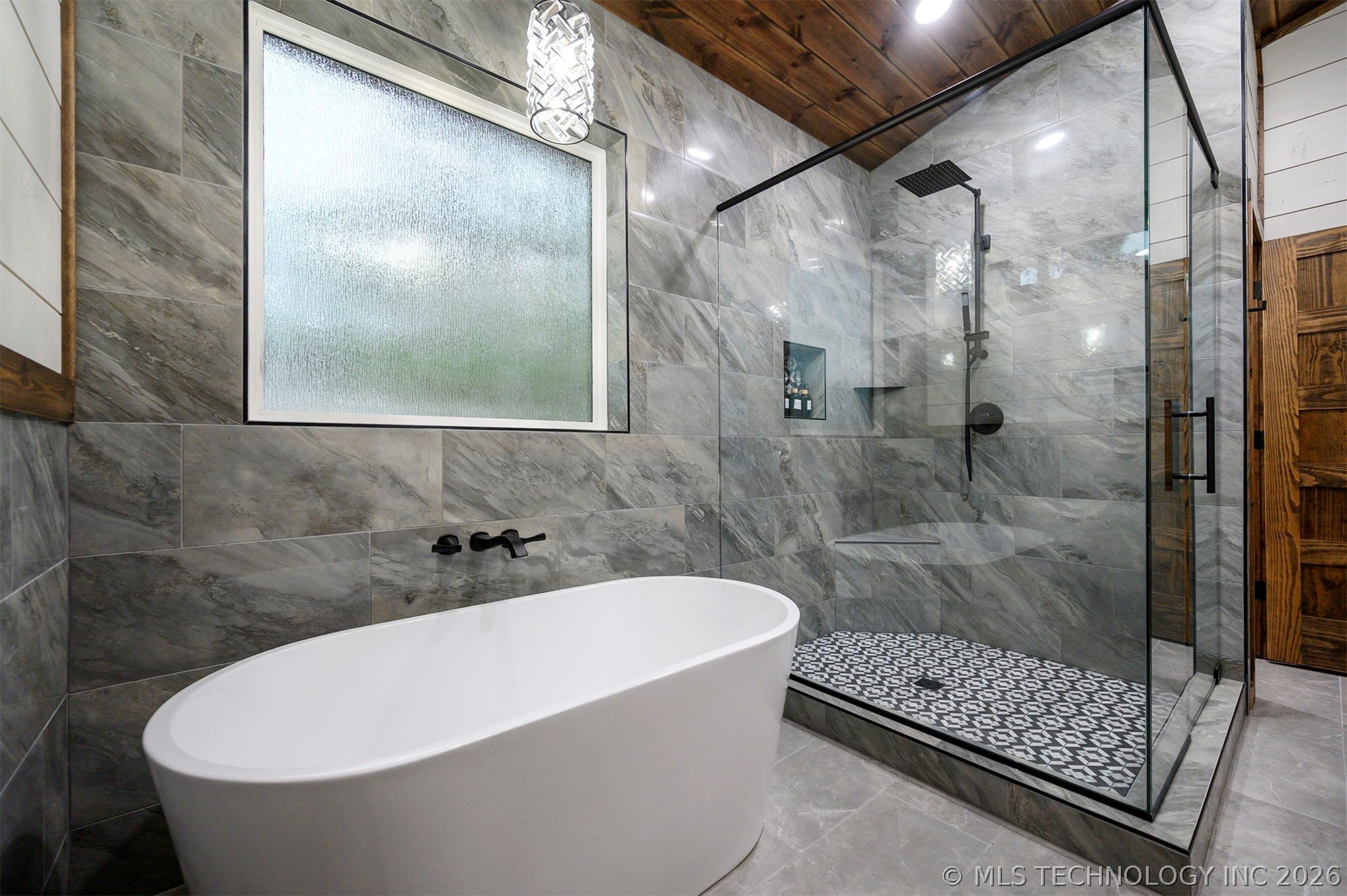 2057 Pine Hills Property Photo 34