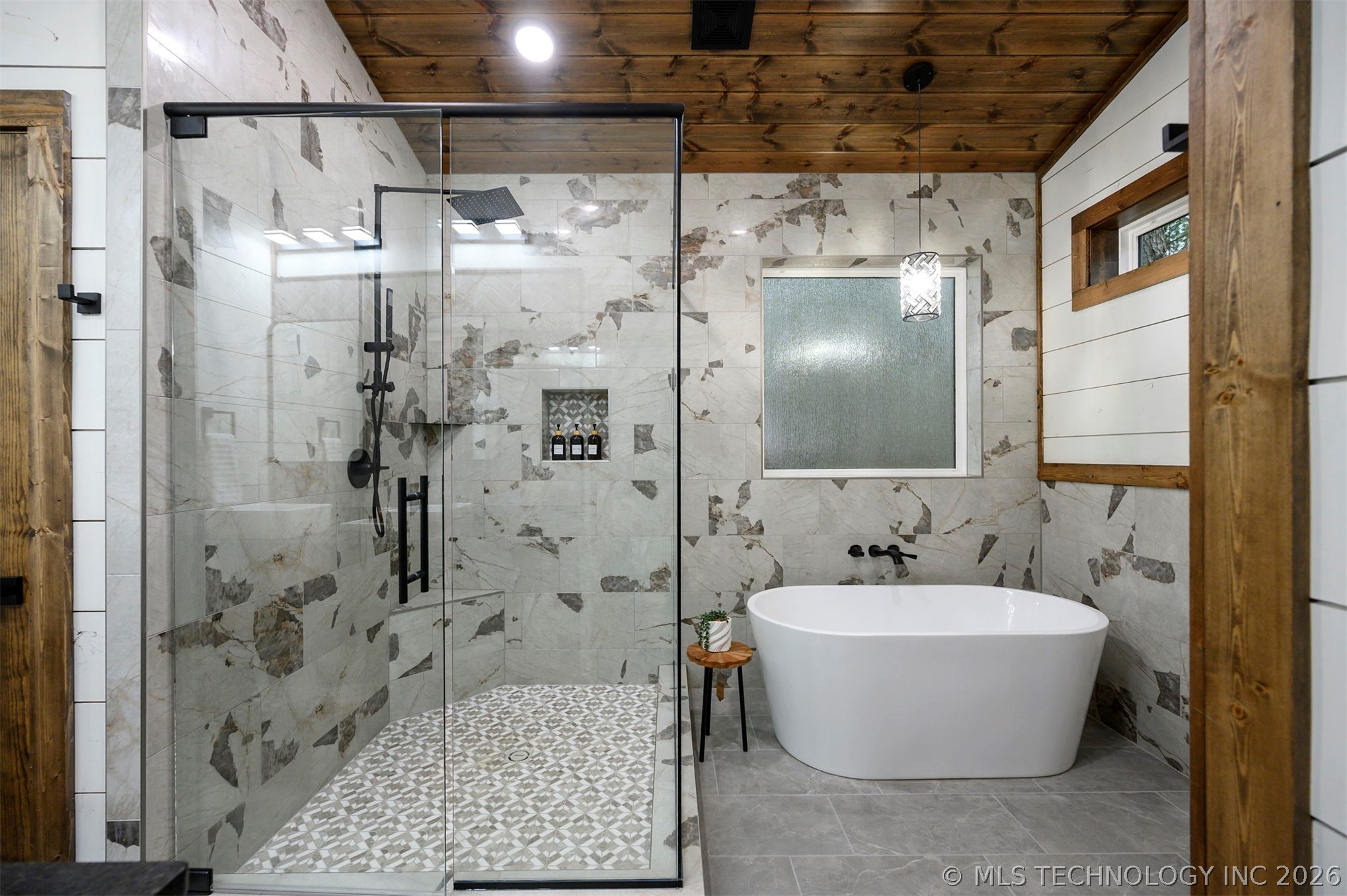 2057 Pine Hills Property Photo 38
