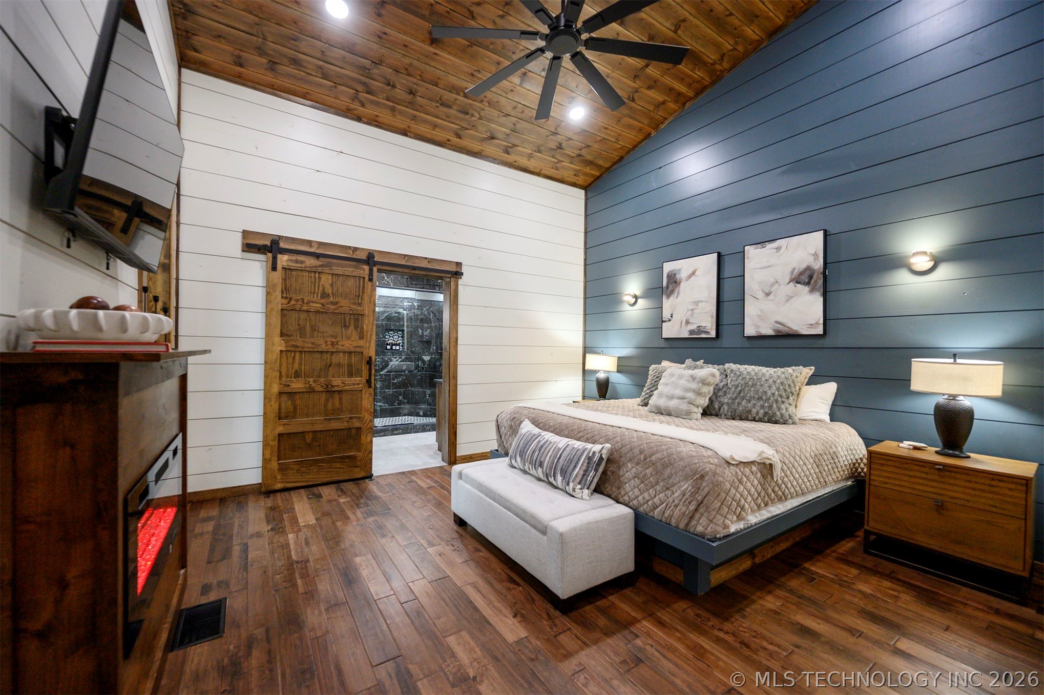 2057 Pine Hills Property Photo 41