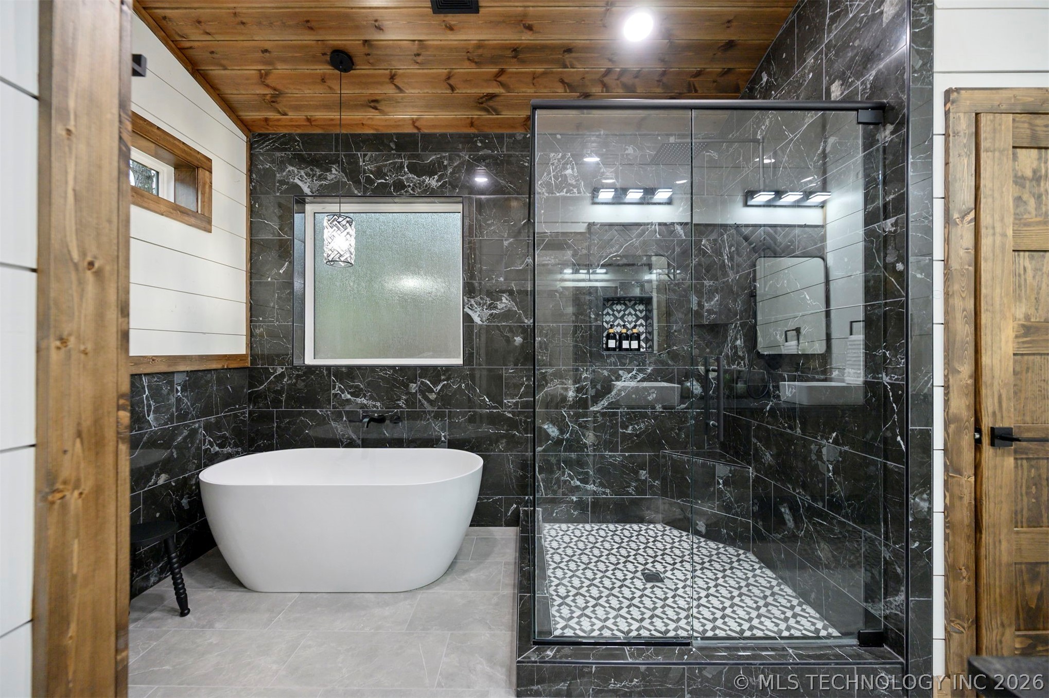 2057 Pine Hills Property Photo 43