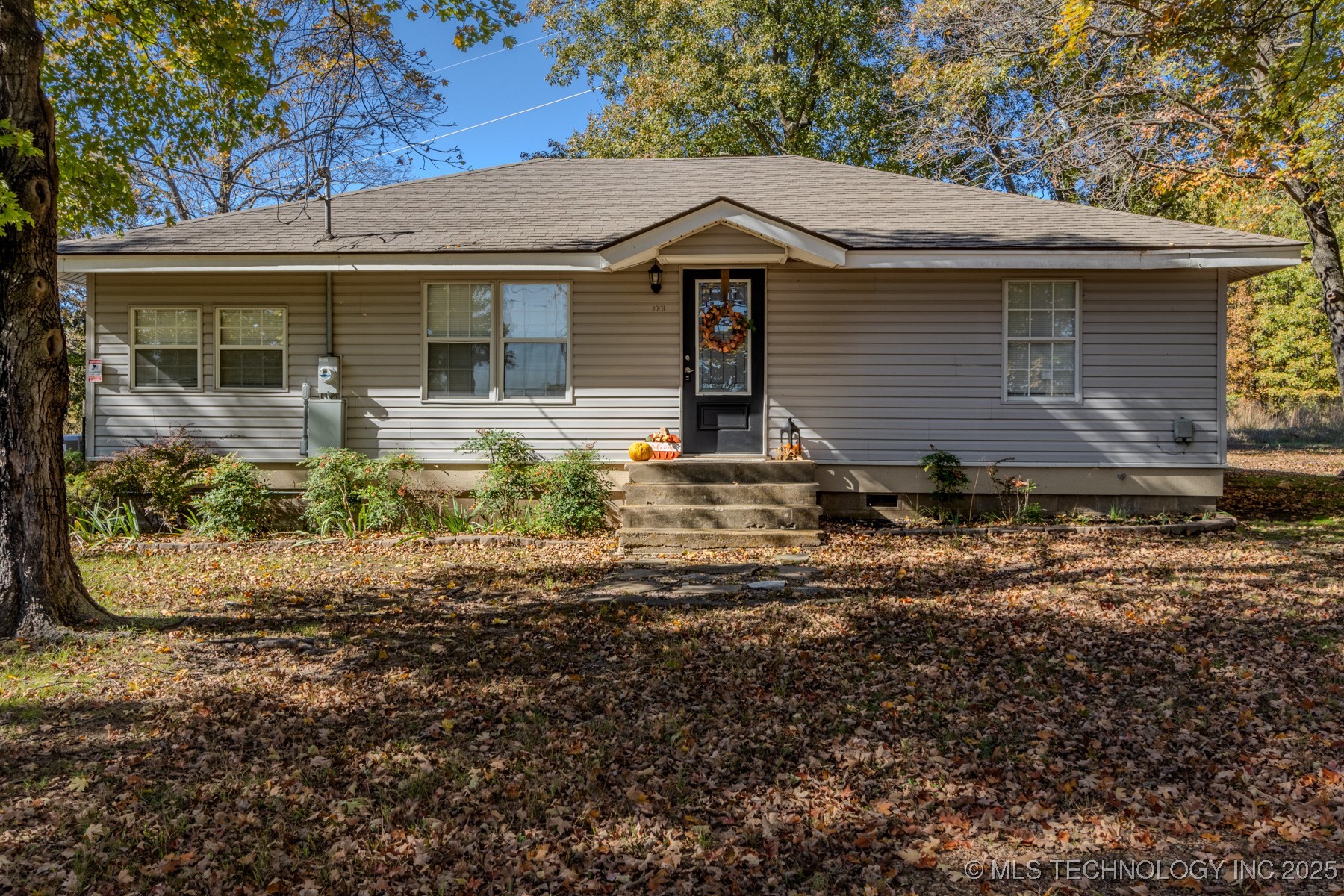 10171 E Us Hwy 412 Alt Highway E Property Photo 1