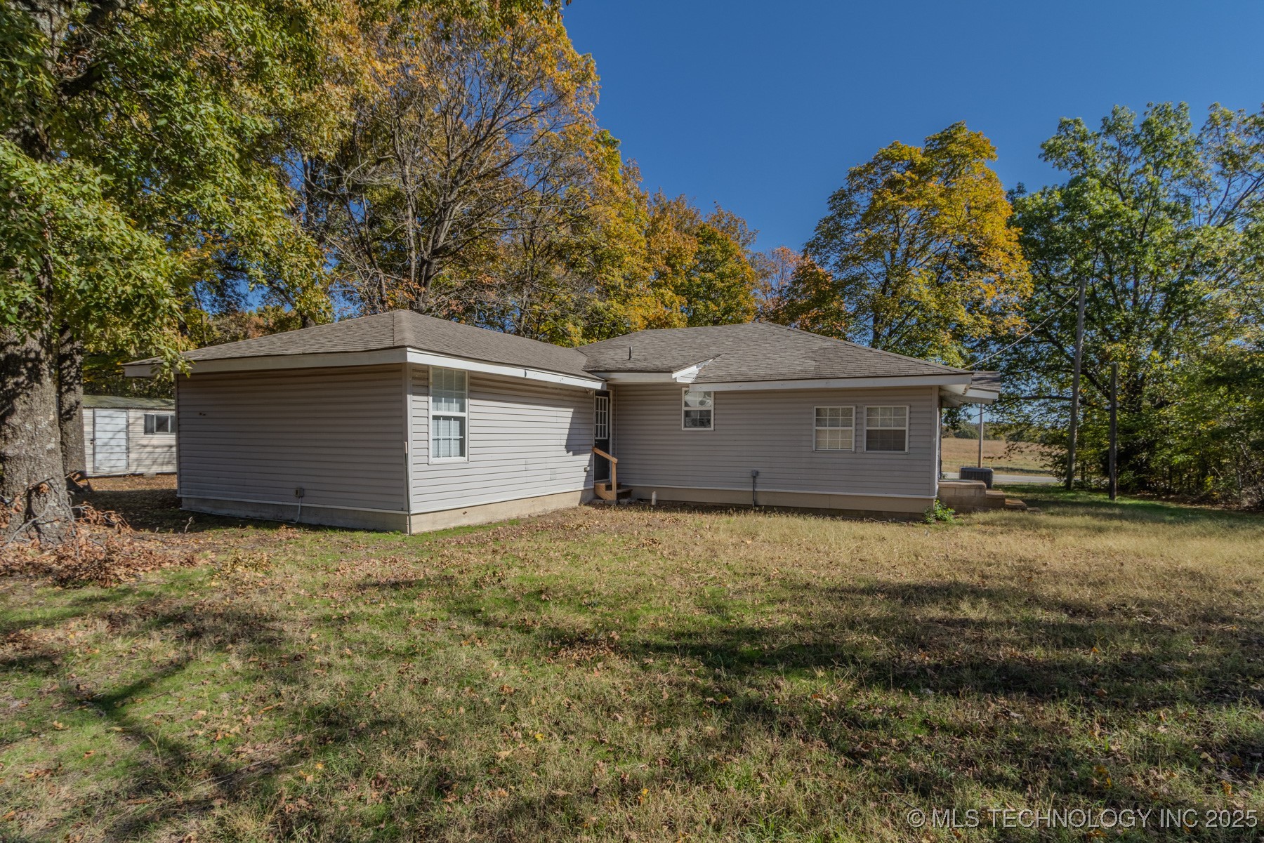 10171 E Us Hwy 412 Alt Highway E Property Photo 3