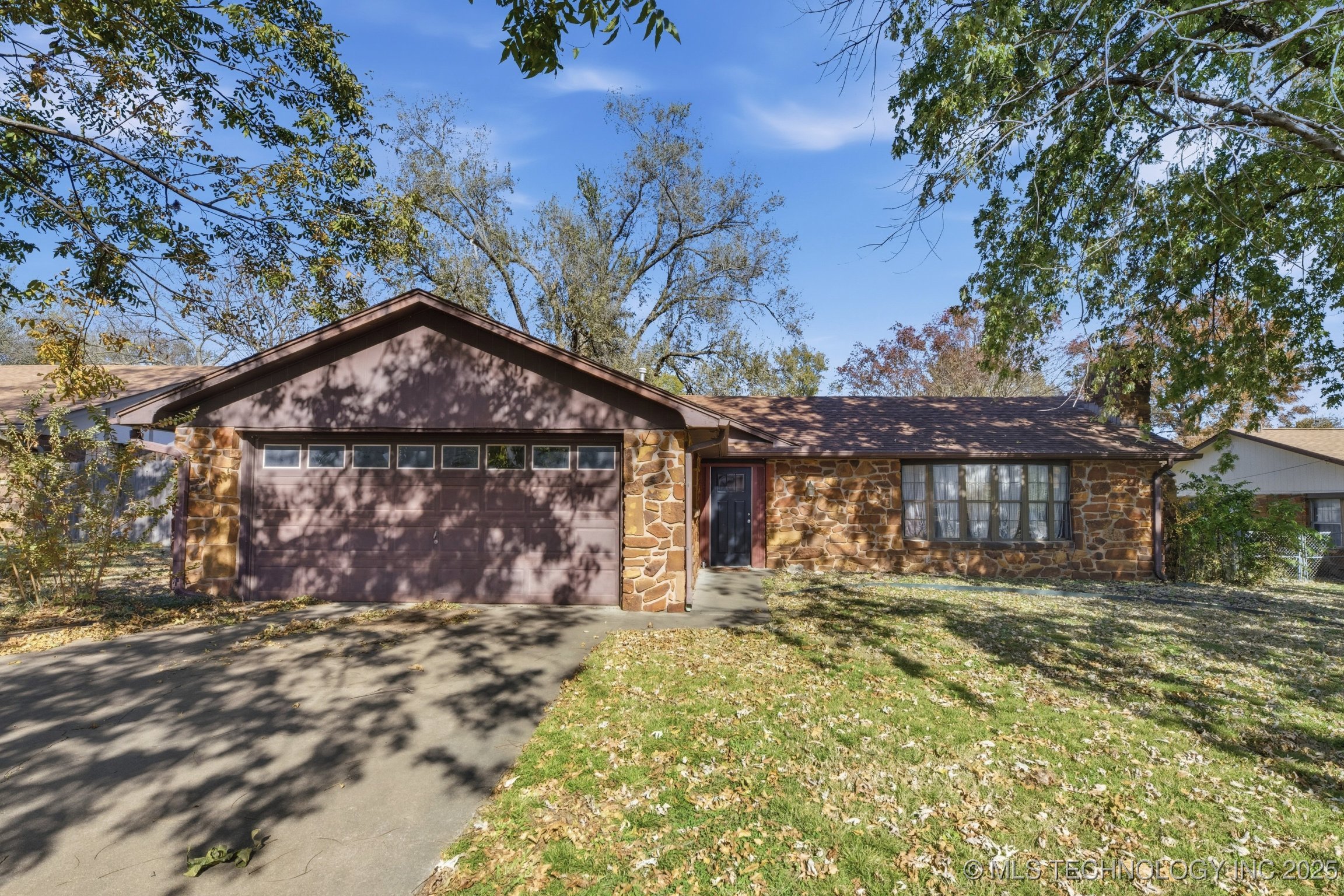 3918 Harvey Road Property Photo 1