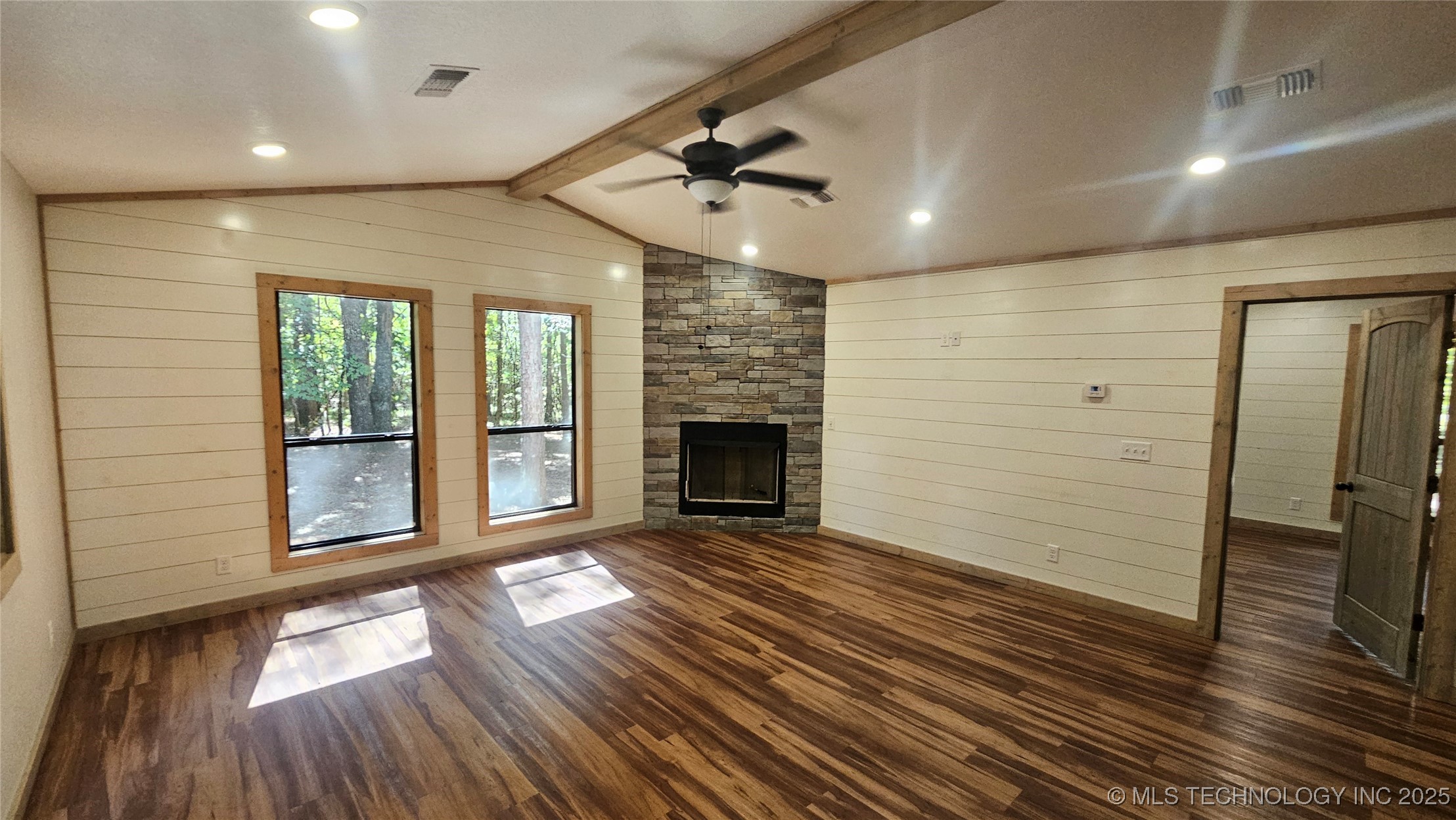 674 Pine Meadow Lane Property Photo 3
