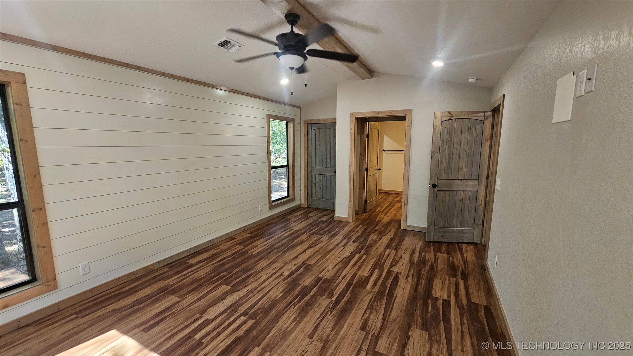 674 Pine Meadow Lane Property Photo 7