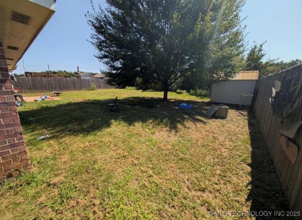 13861 County Road 1566 Property Photo 4