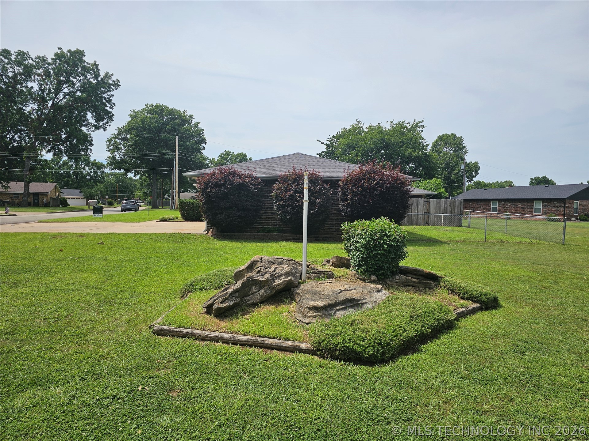 403 Steadway Avenue Property Photo 2