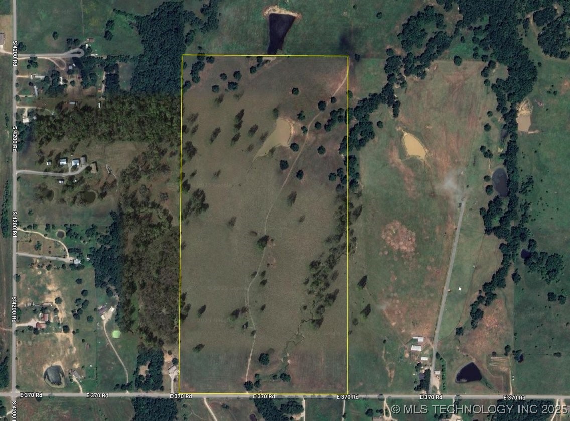 17479 E 370 Road Property Photo 3