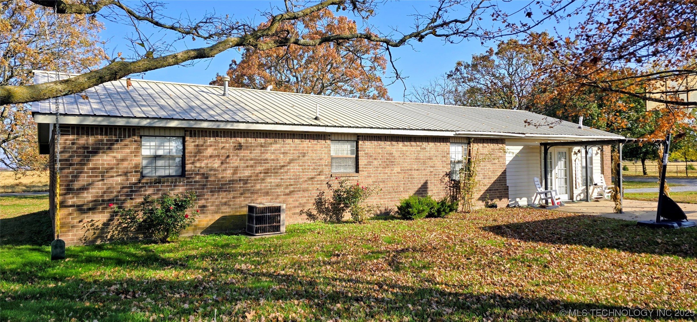 811 E 57th Road Property Photo 11
