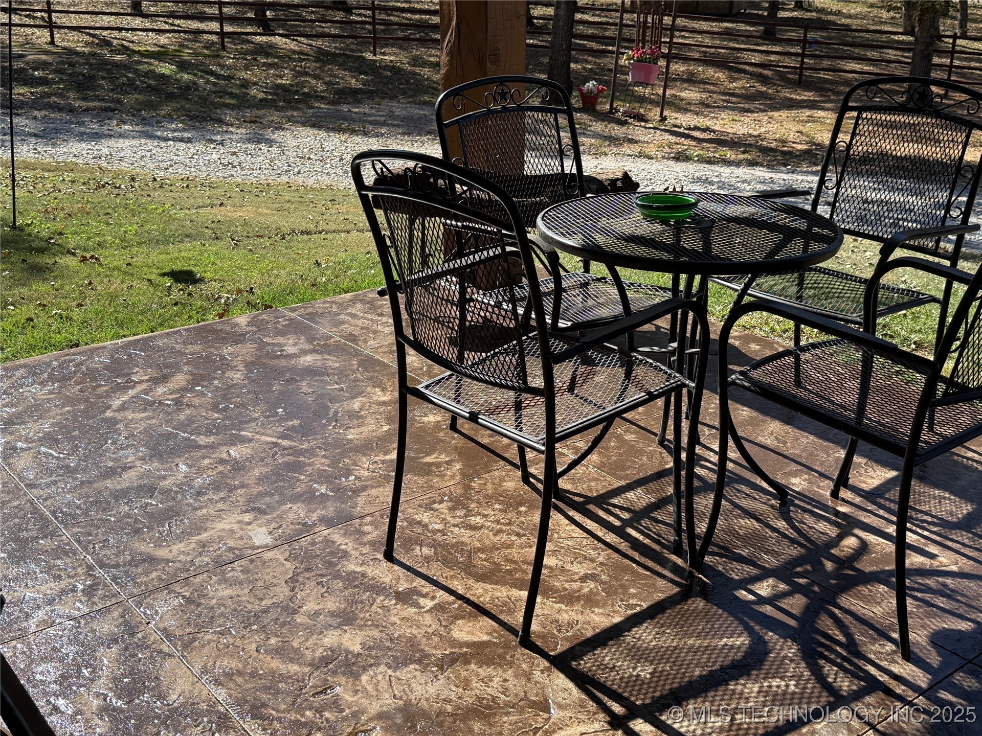1500 Candlewood Property Photo 15