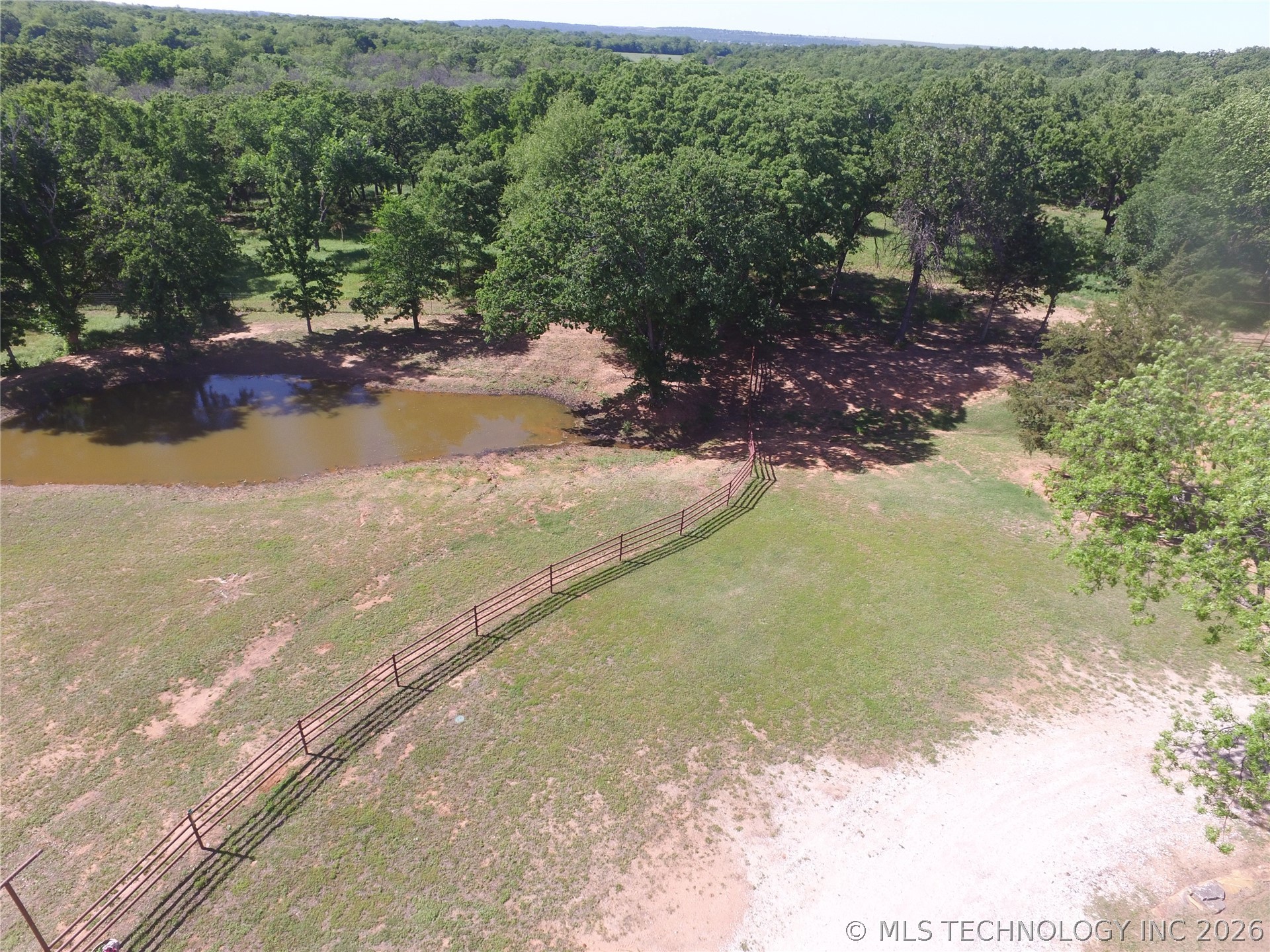 1500 Candlewood Property Photo 44