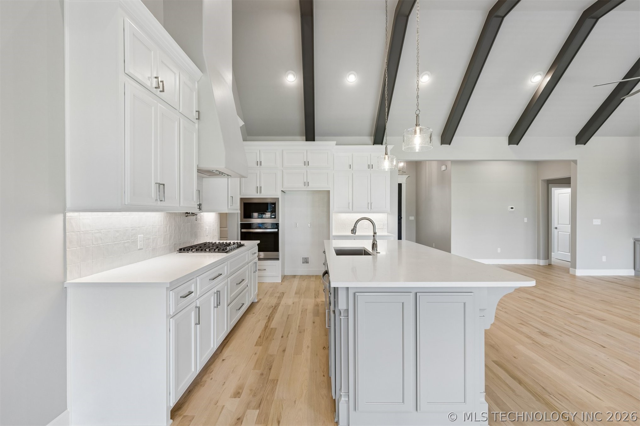 100 E 164th Place S Property Photo 15