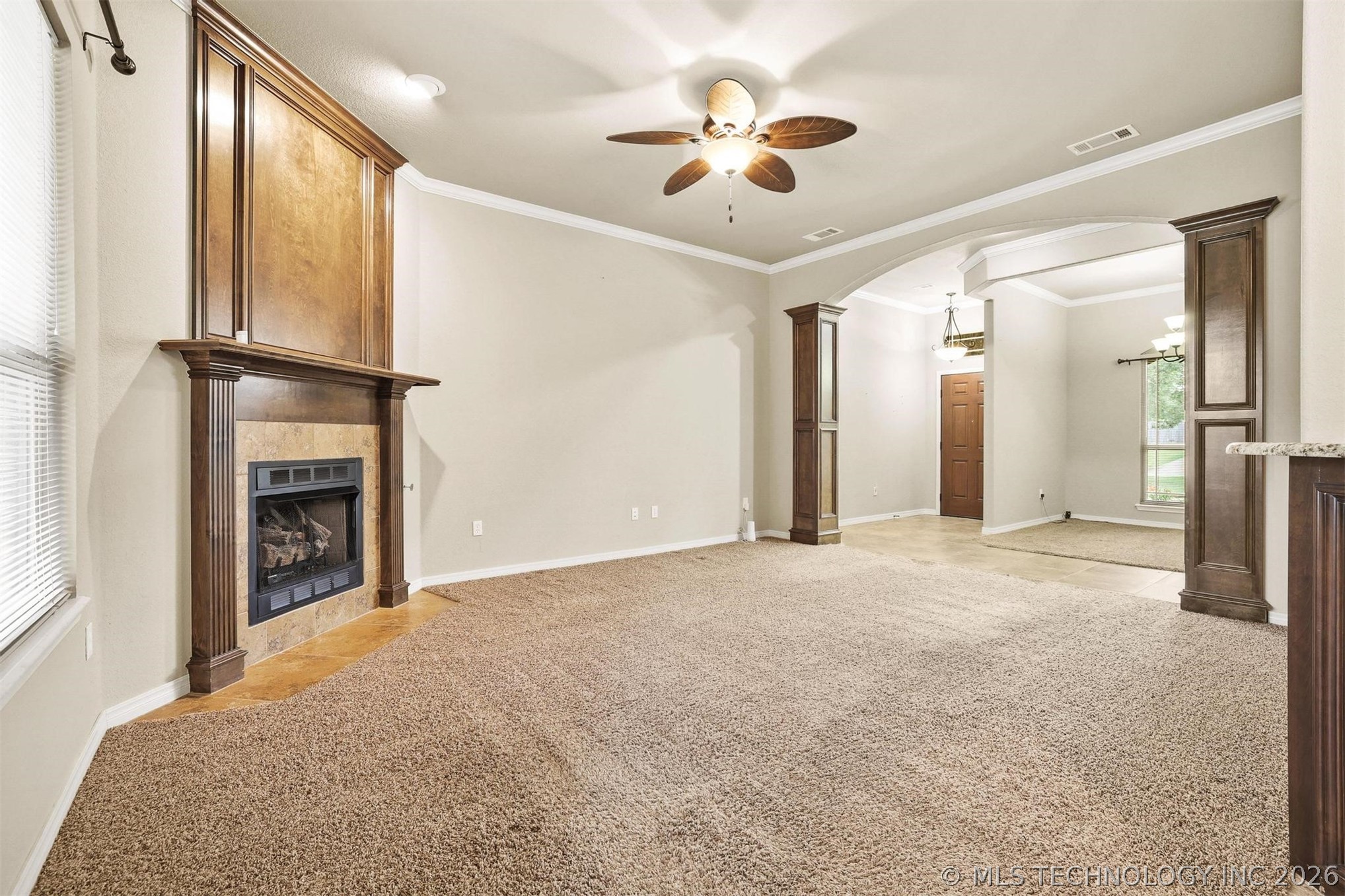 1002 Springfield Court Property Photo 9