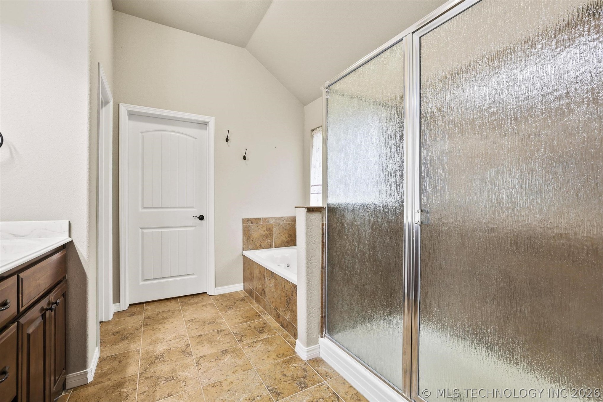 1002 Springfield Court Property Photo 16
