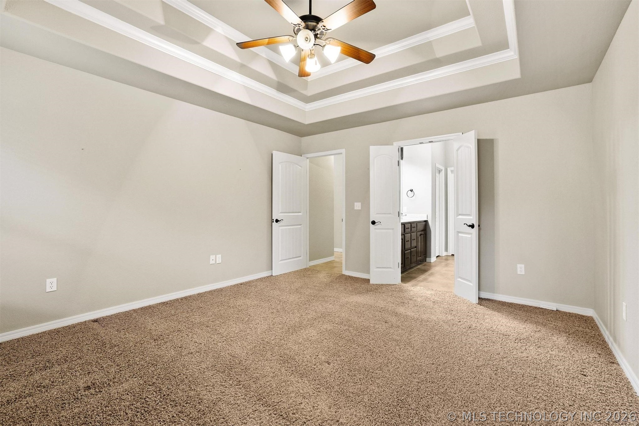 1002 Springfield Court Property Photo 18
