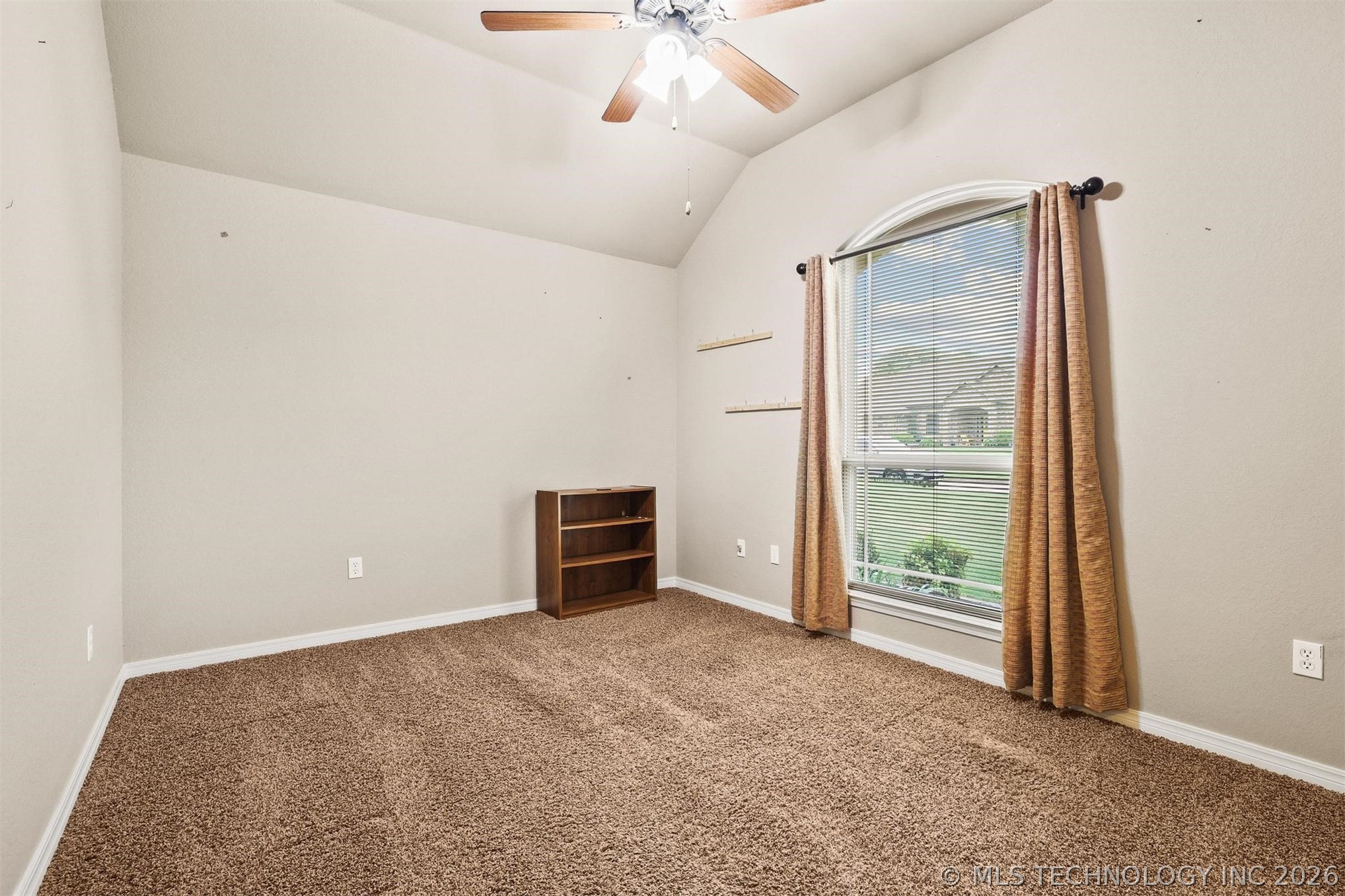 1002 Springfield Court Property Photo 23