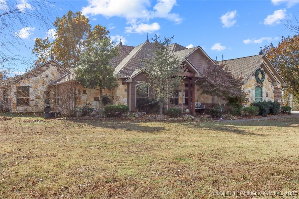 555 White Chimney Property Photo 1