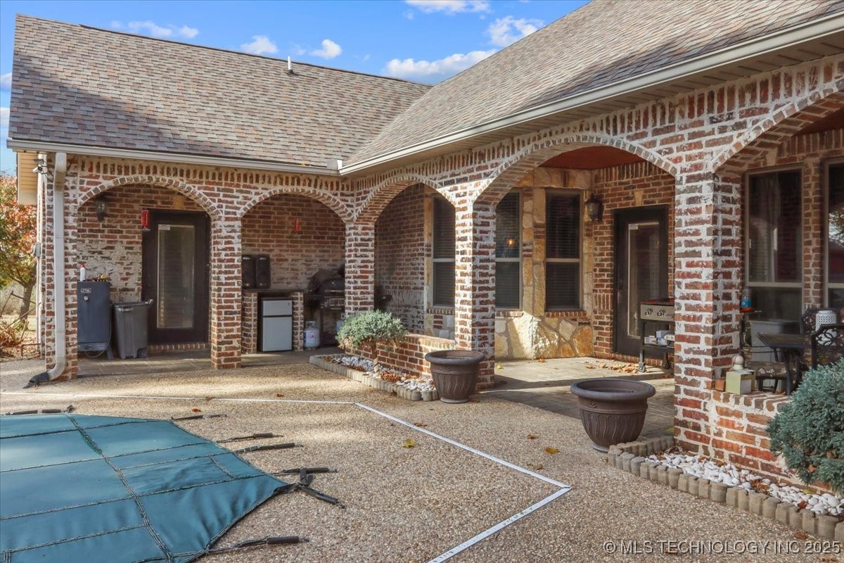 555 White Chimney Property Photo 32