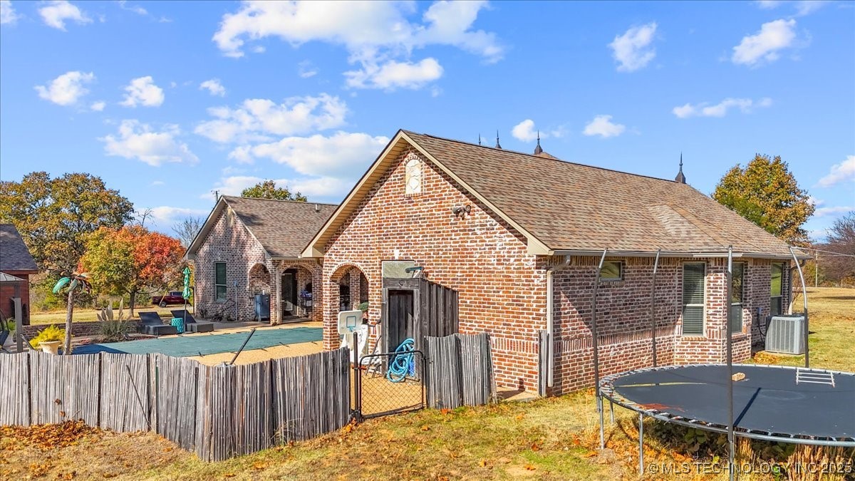 555 White Chimney Property Photo 46