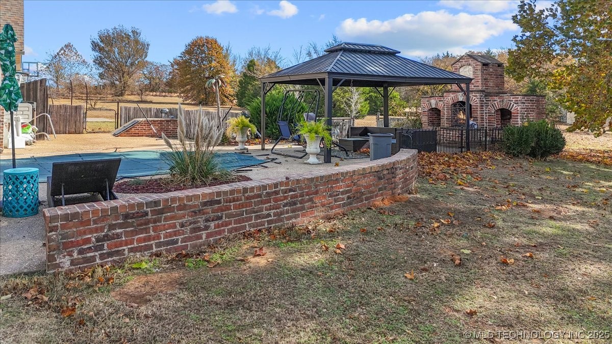 555 White Chimney Property Photo 47