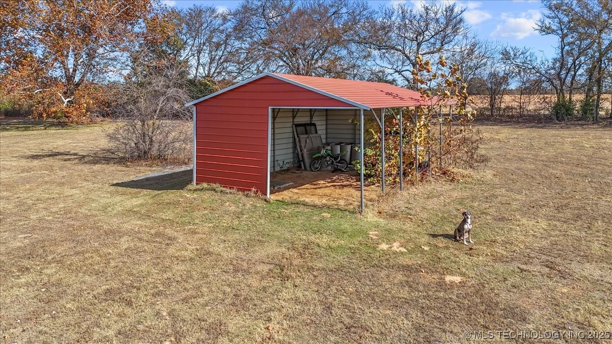 555 White Chimney Property Photo 50
