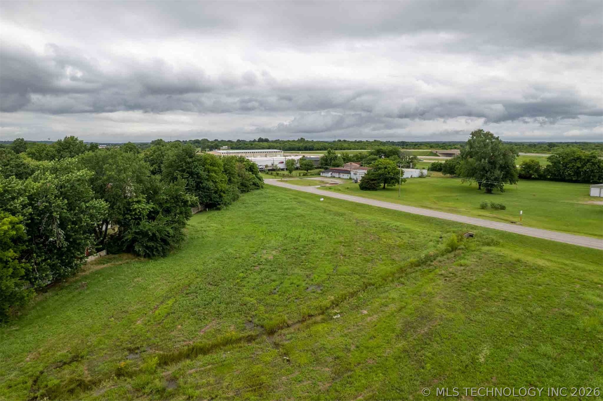 3000 E Houston Street Property Photo 5