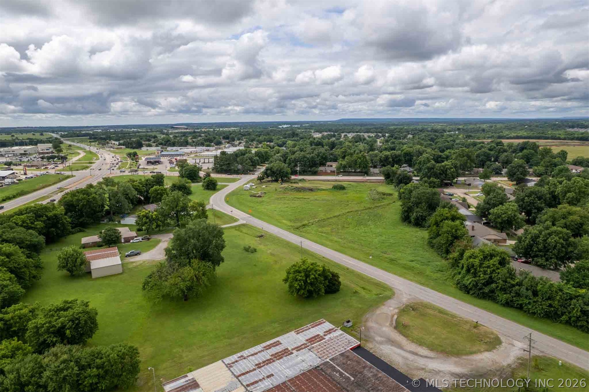 3000 E Houston Street Property Photo 8