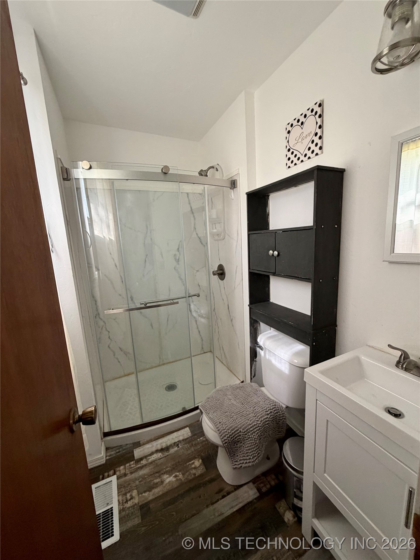402 S Cowley Avenue Property Photo 11