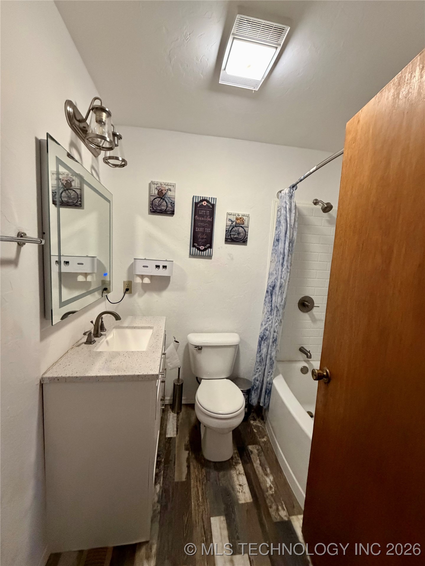 402 S Cowley Avenue Property Photo 15