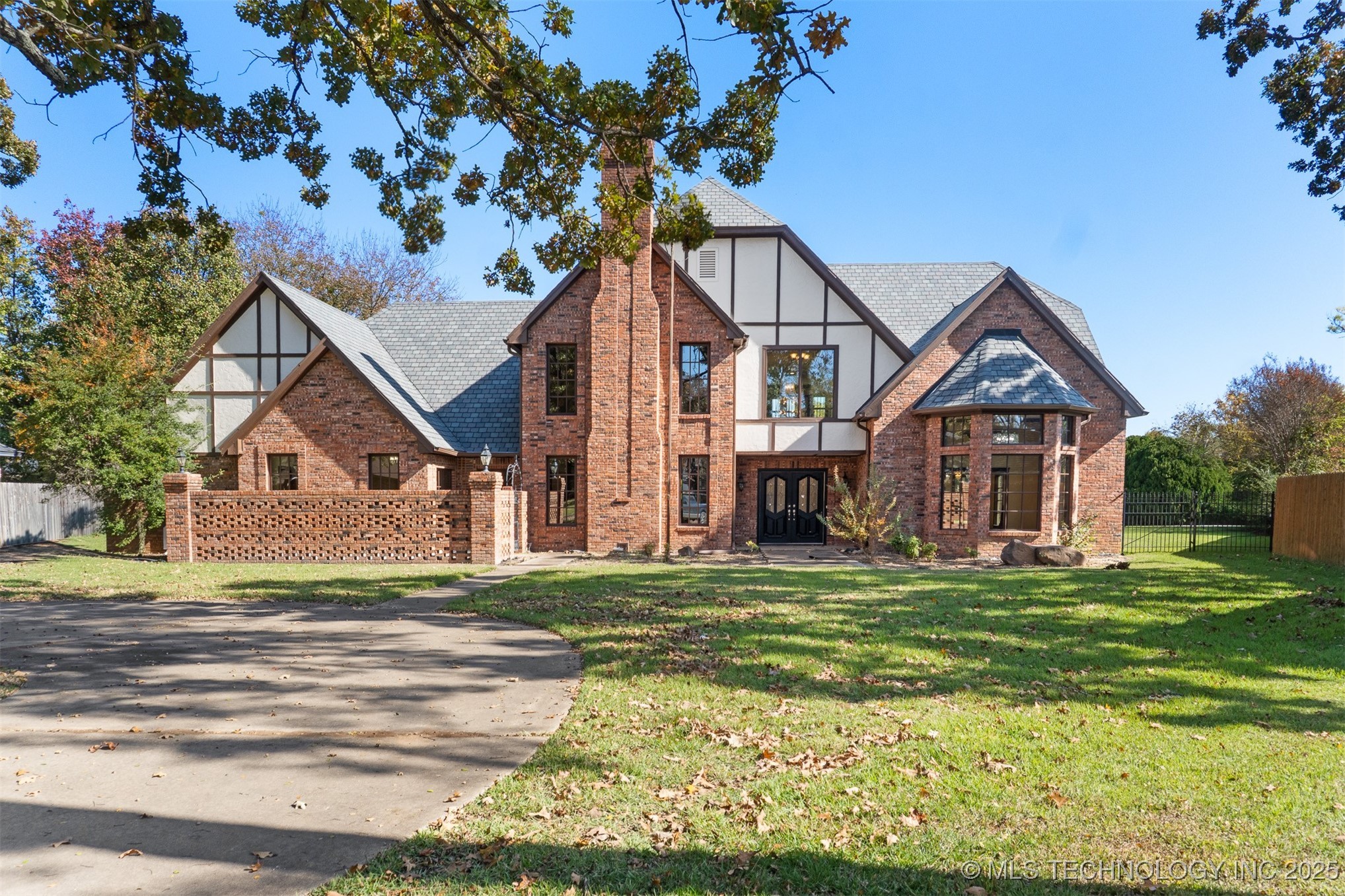 3002 Quail Ridge Circle Property Photo 1