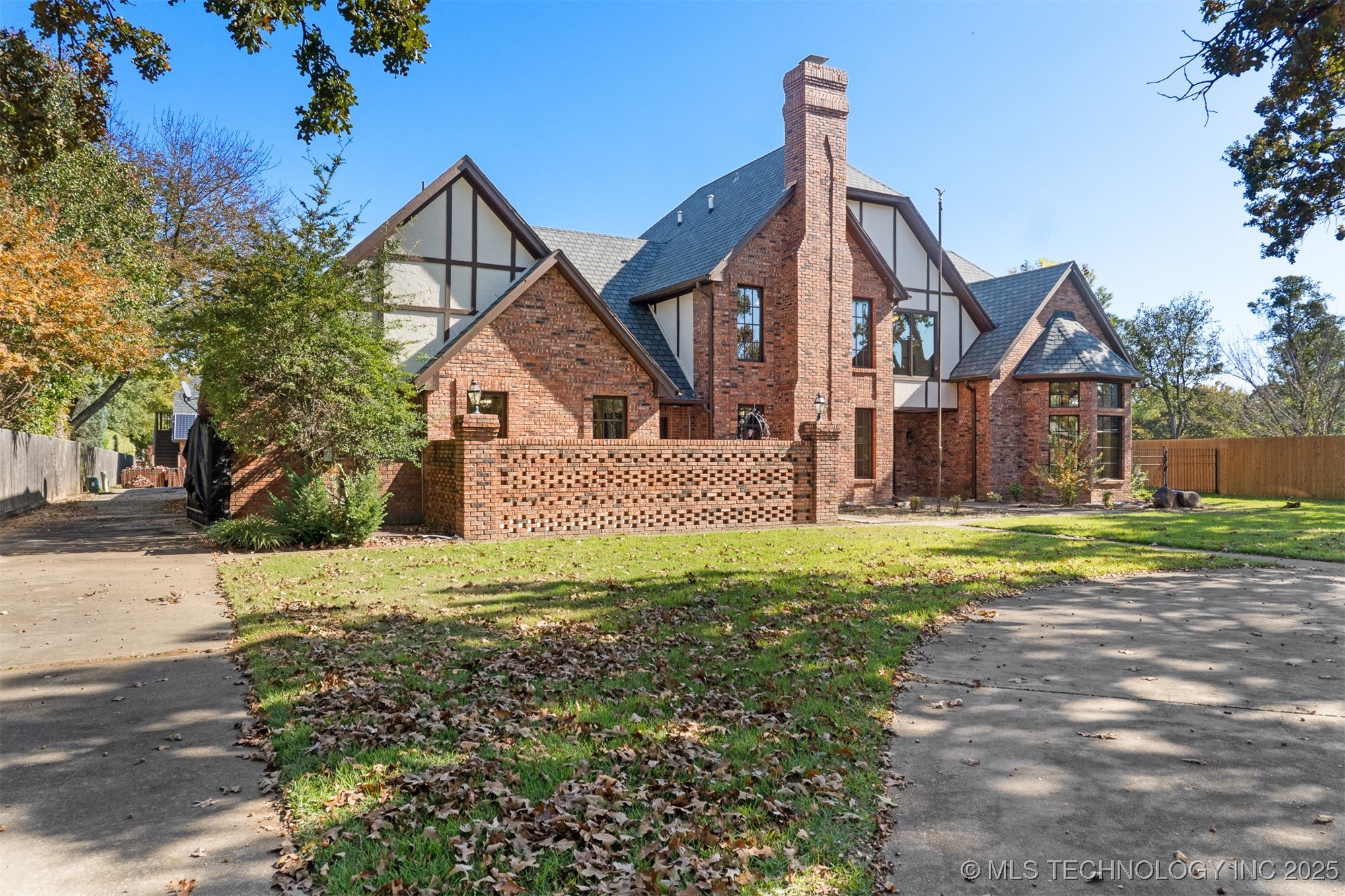3002 Quail Ridge Circle Property Photo 3