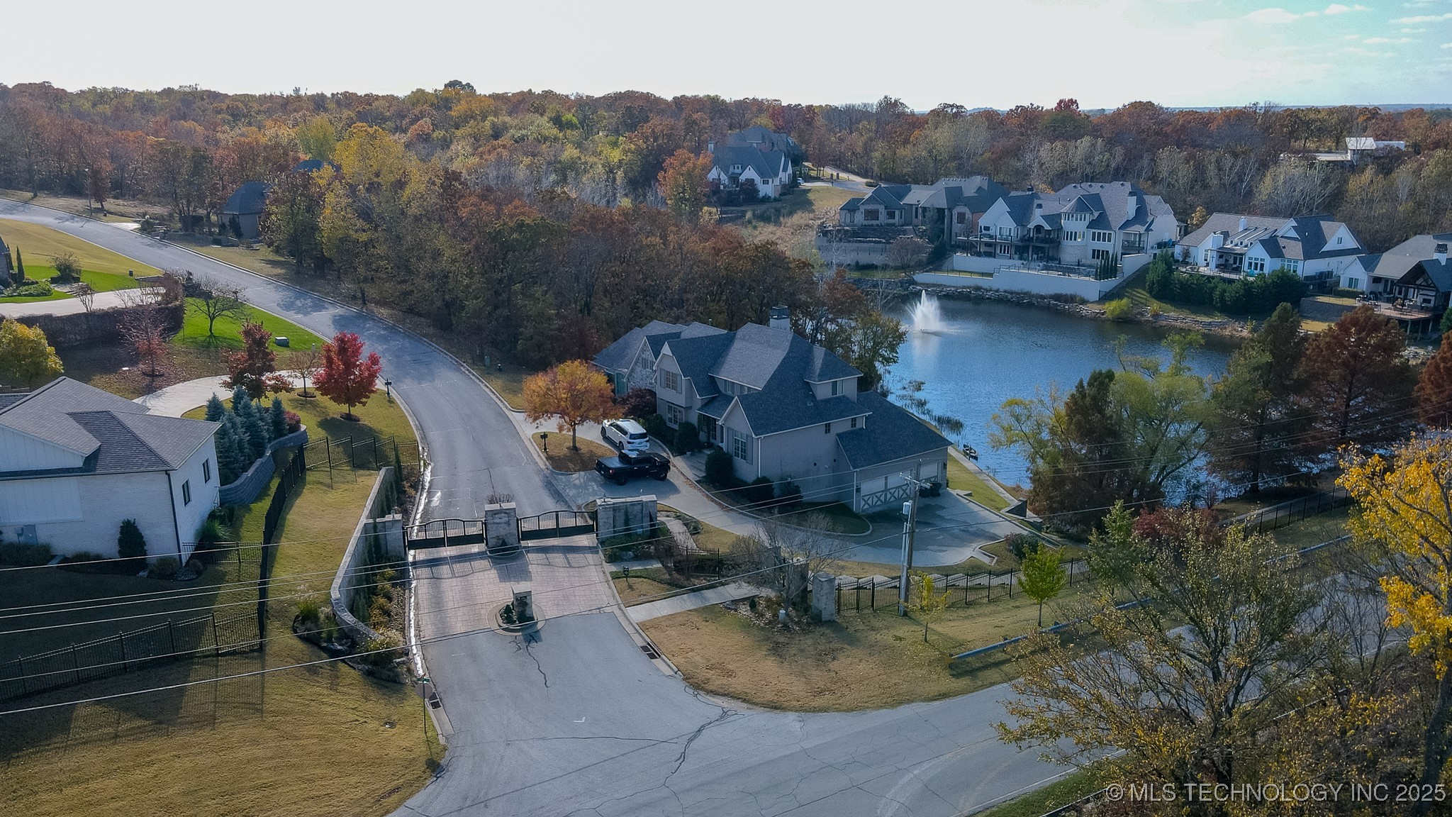 12116 S 14th Court Property Photo 6