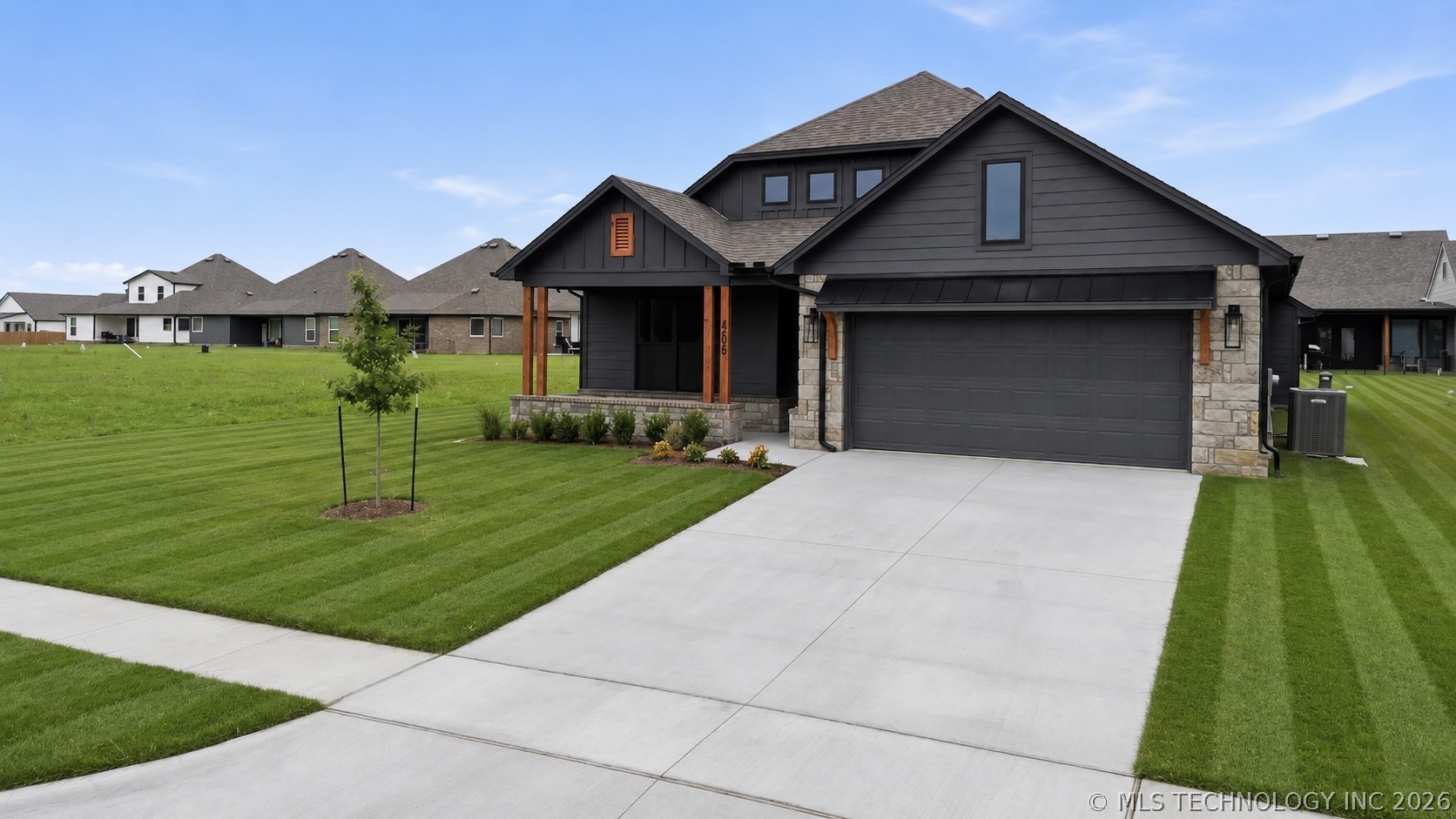 4506 W Van Buren Street Property Photo 2