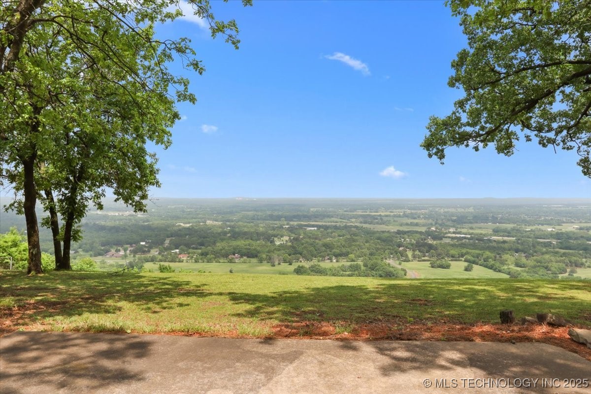 3900 Wylie Road Property Photo 14
