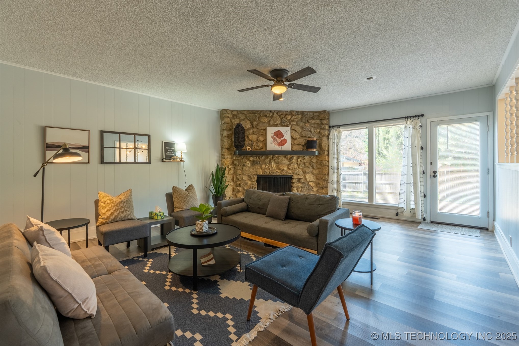 8104 S Quebec Avenue Property Photo 8
