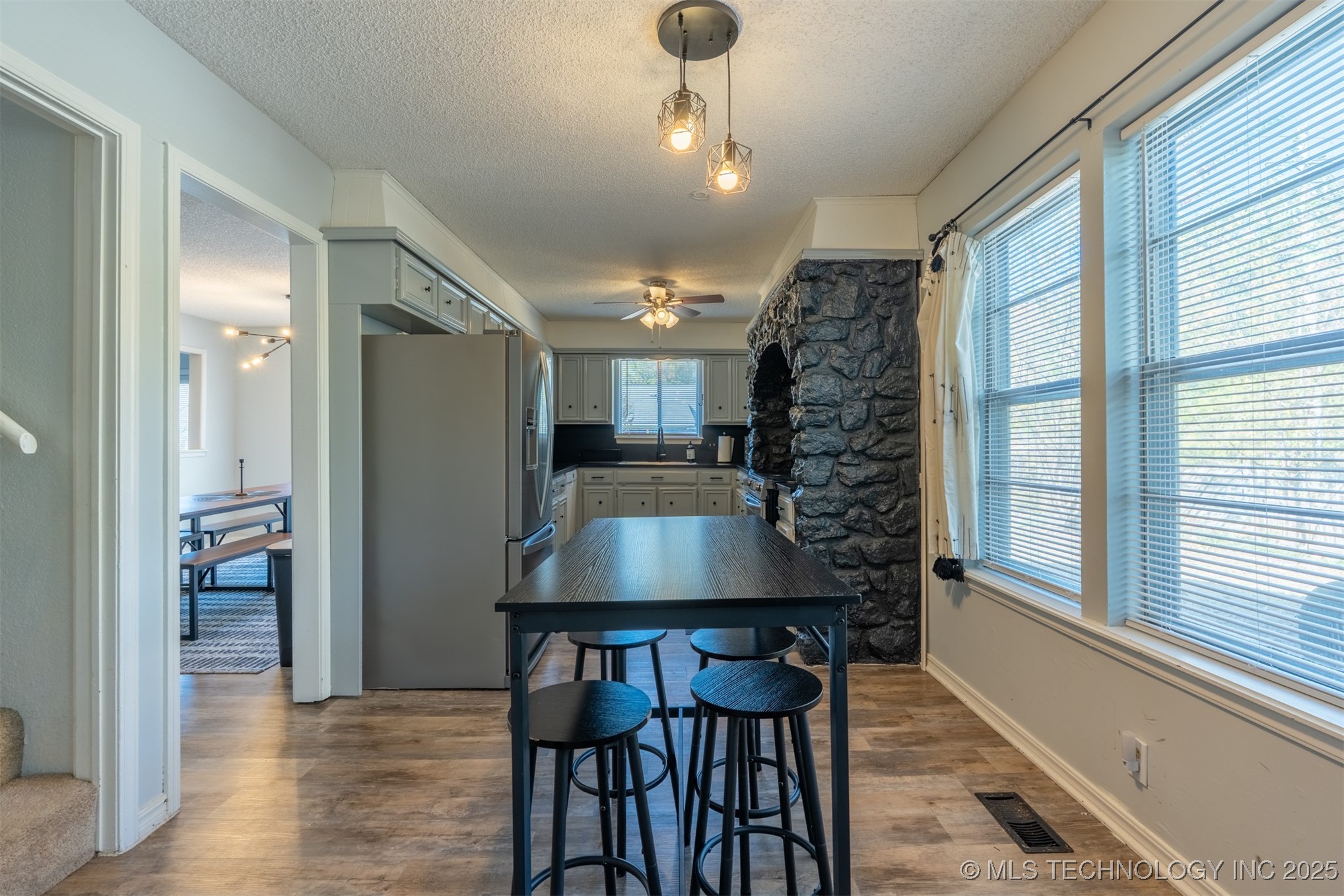 8104 S Quebec Avenue Property Photo 14