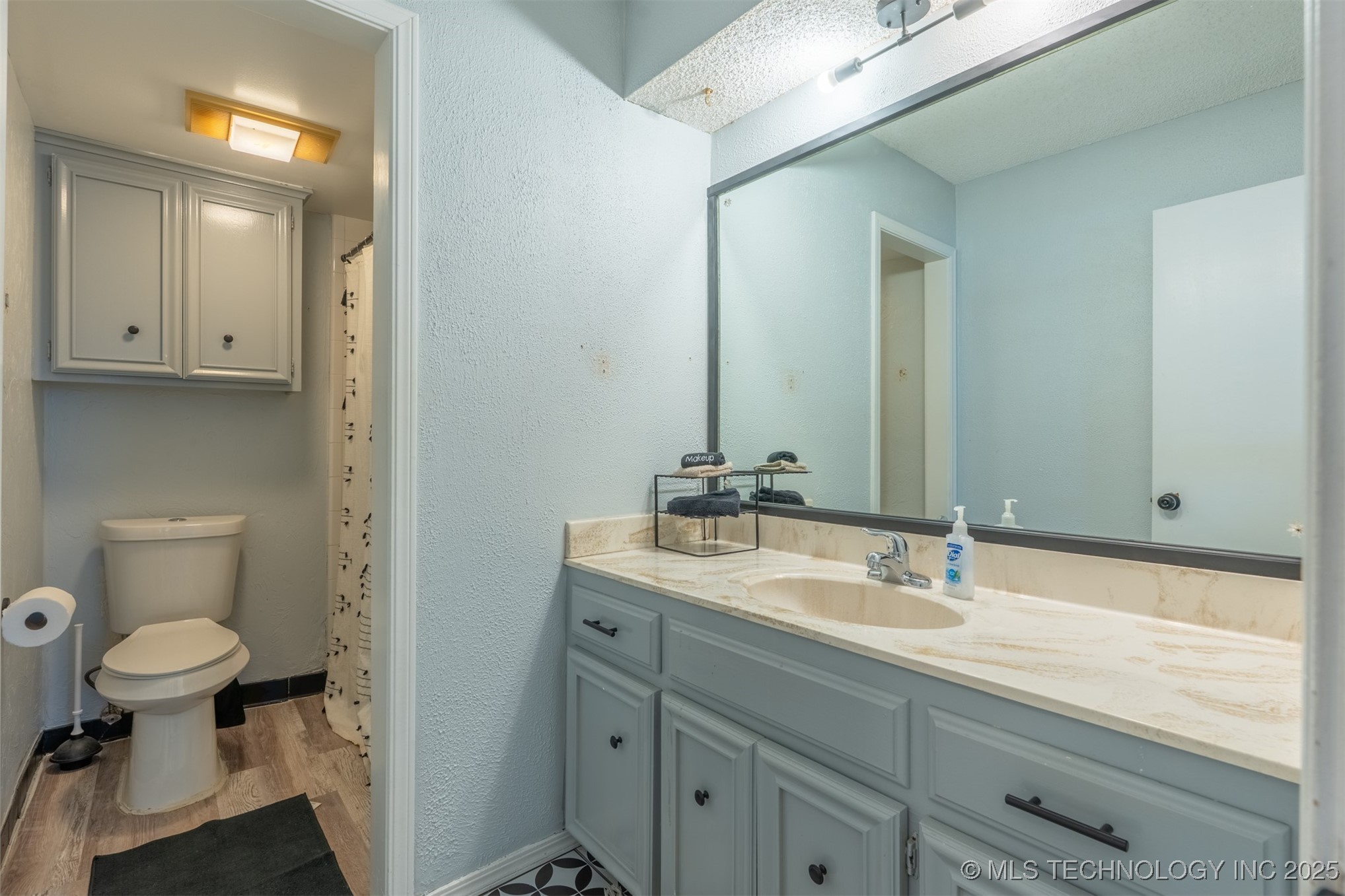 8104 S Quebec Avenue Property Photo 20
