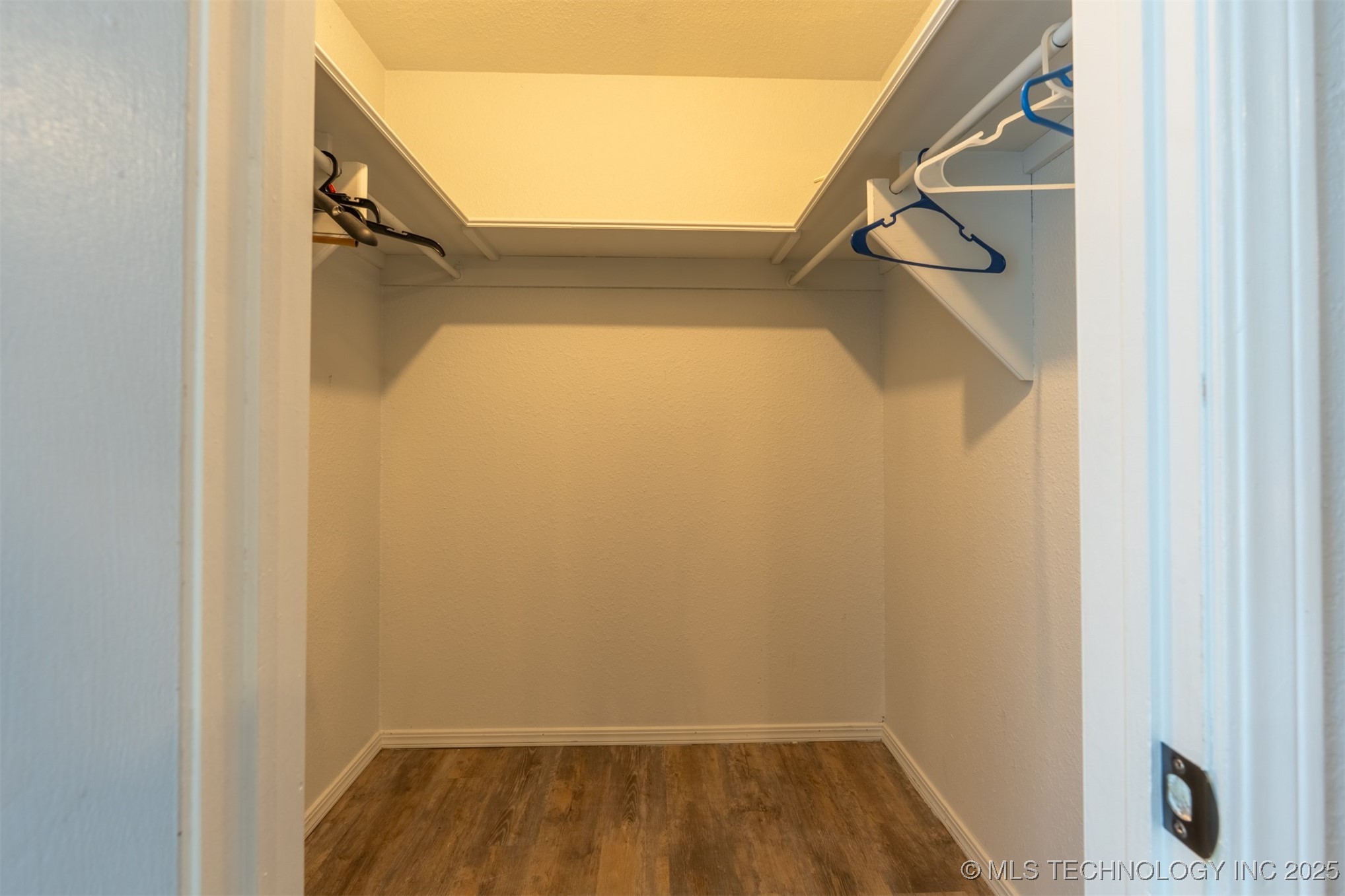 8104 S Quebec Avenue Property Photo 25