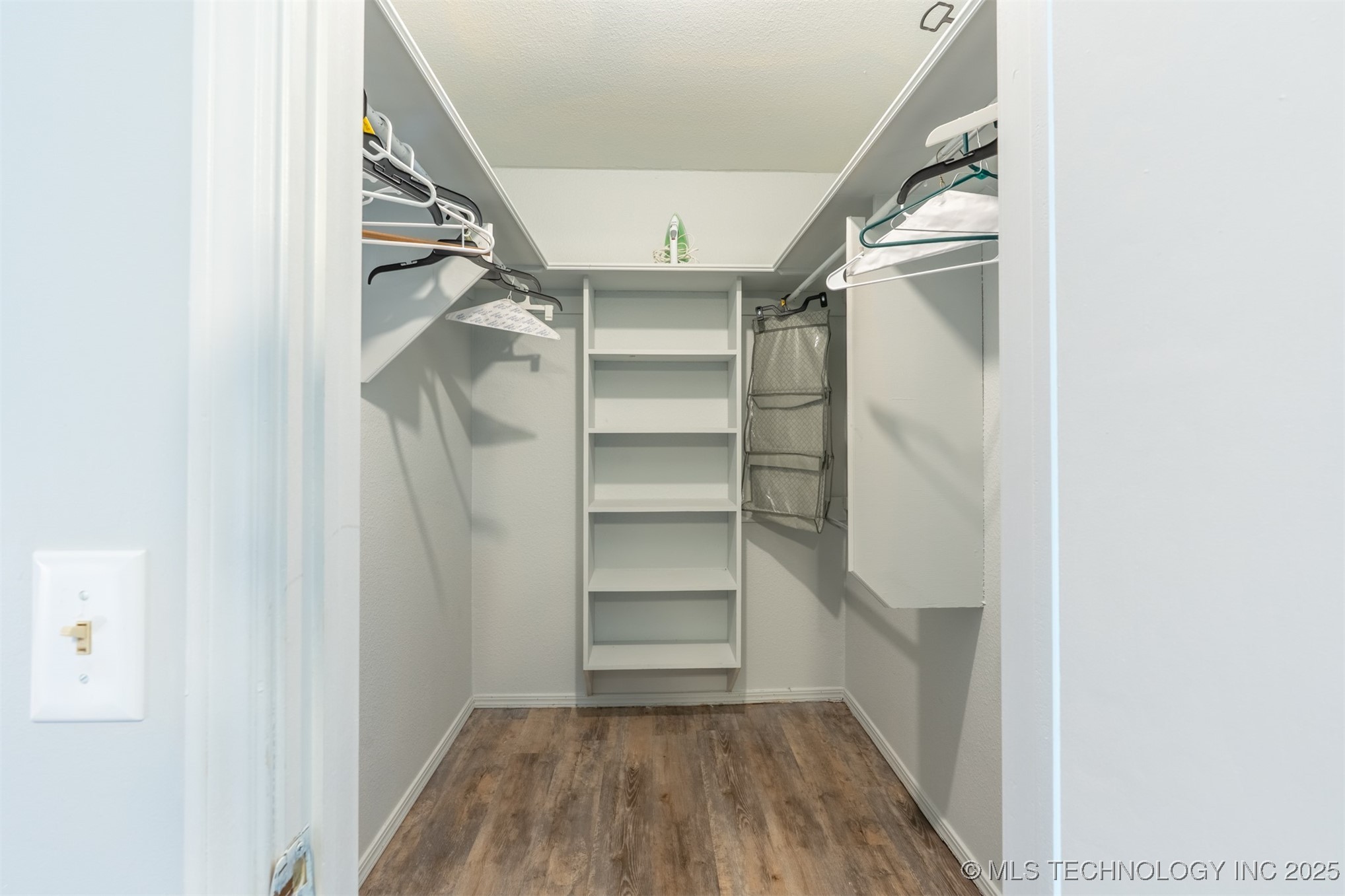 8104 S Quebec Avenue Property Photo 33