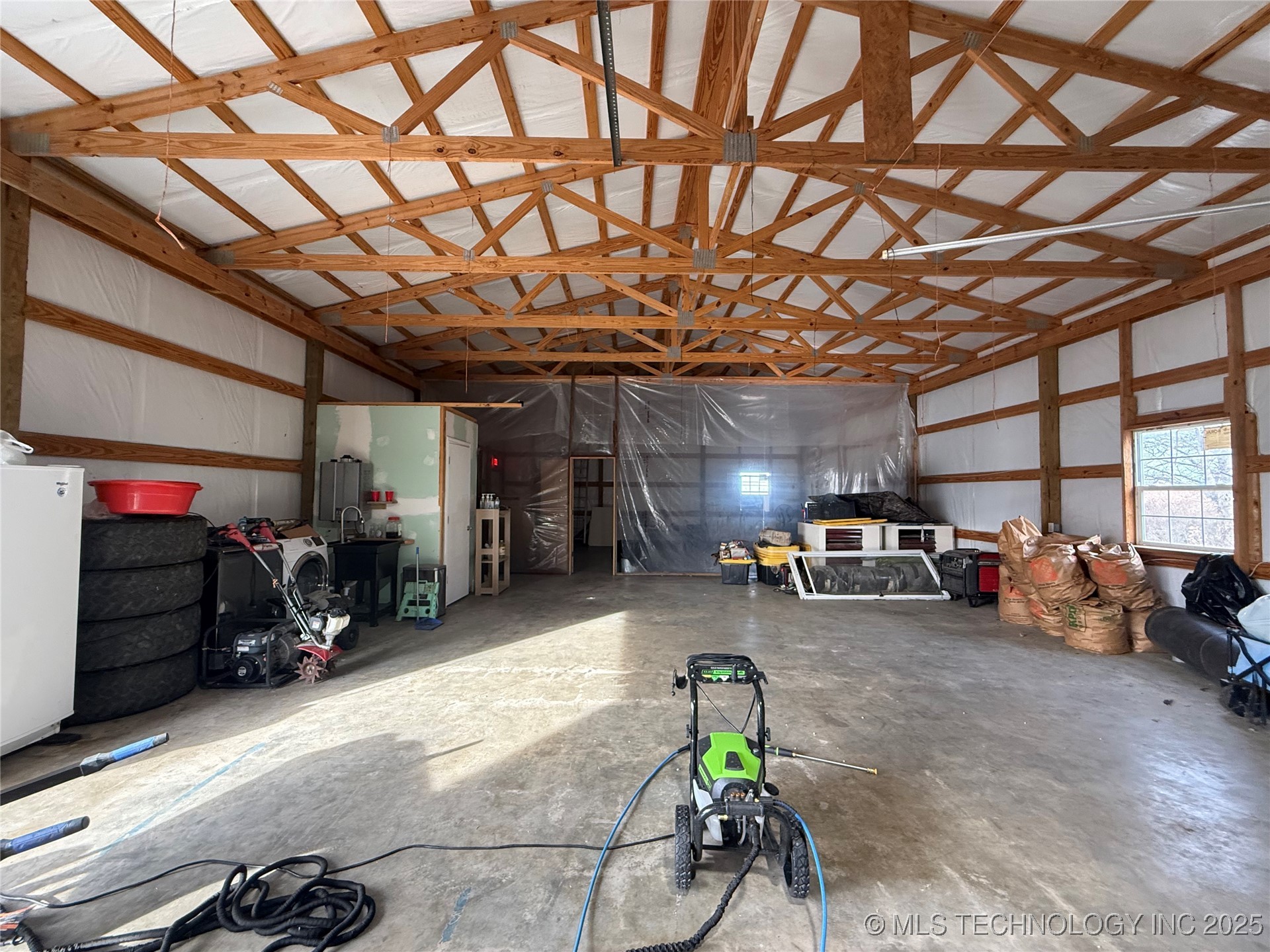 426550 E 250 Road Property Photo 27