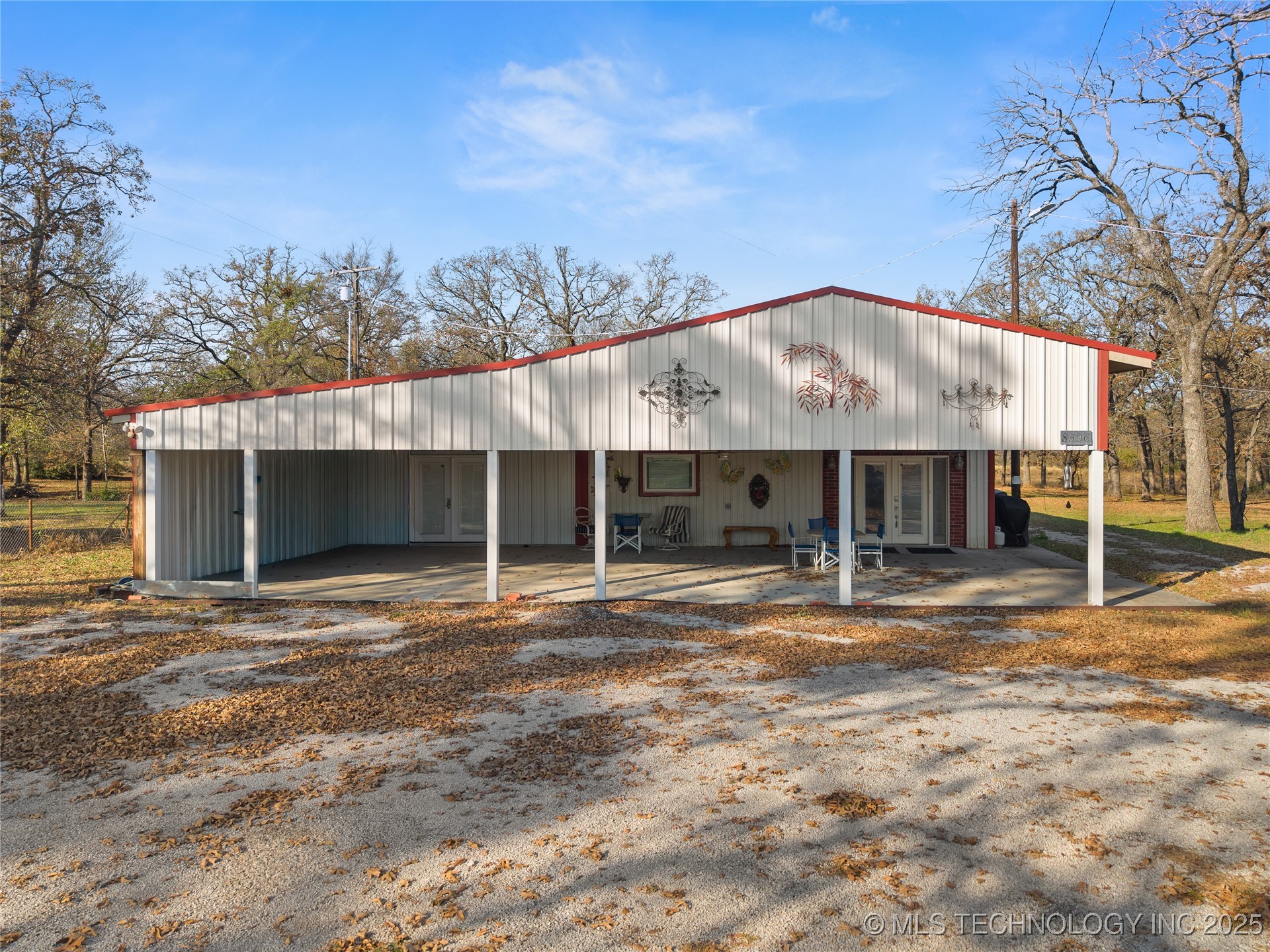 8596 State Highway 199 Property Photo 1