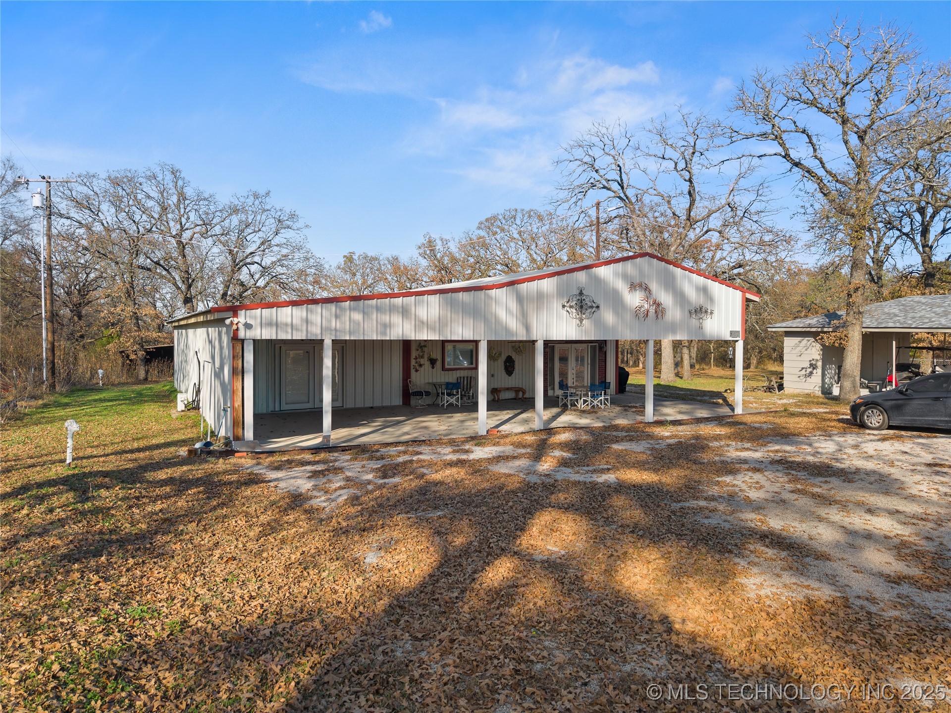8596 State Highway 199 Property Photo 2